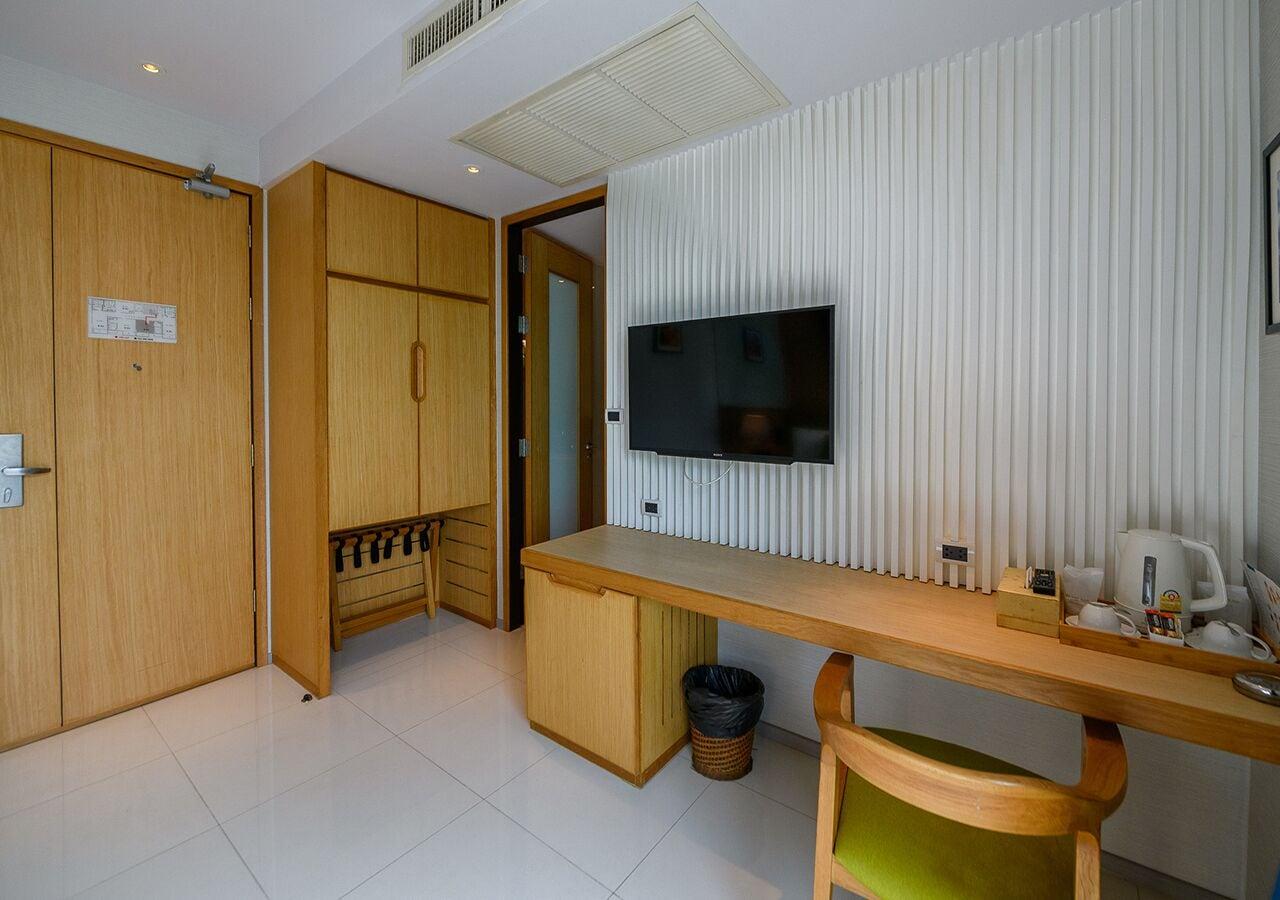 Deep Blue Z10 Hotel 3*