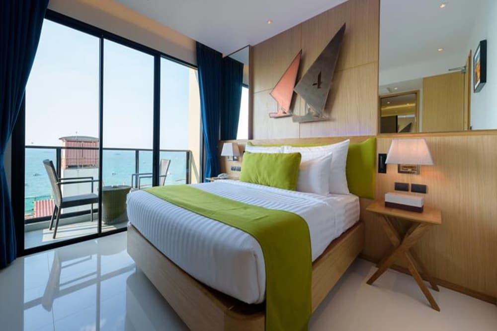 Hotel Deep Blue Z10 3*