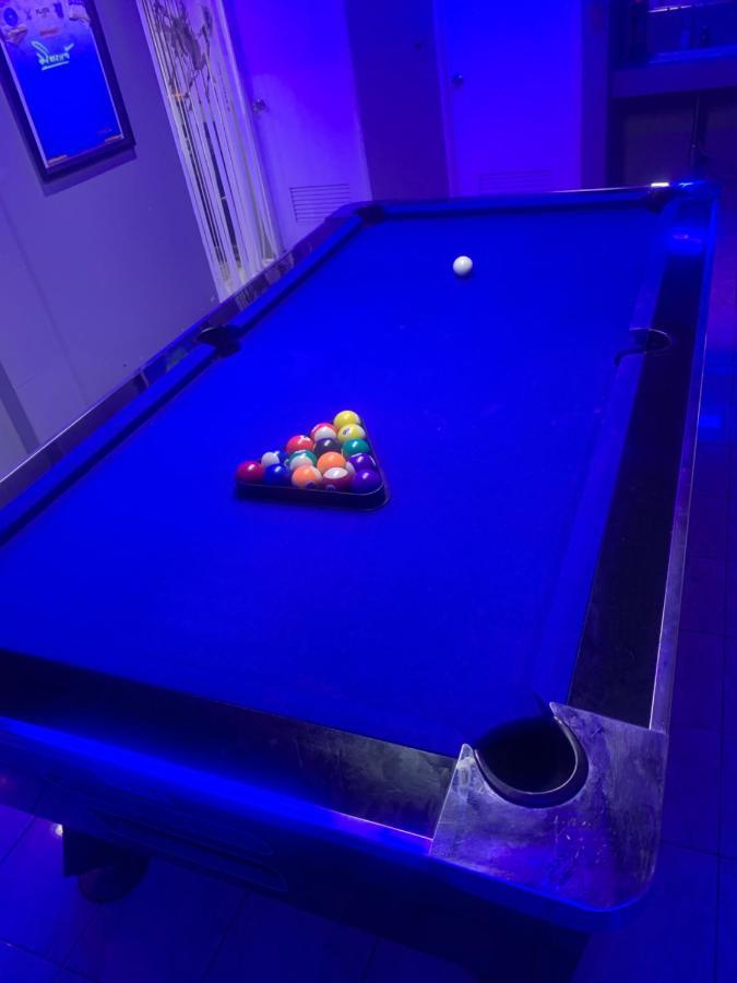 Barzilla Bar And Aparthotel *