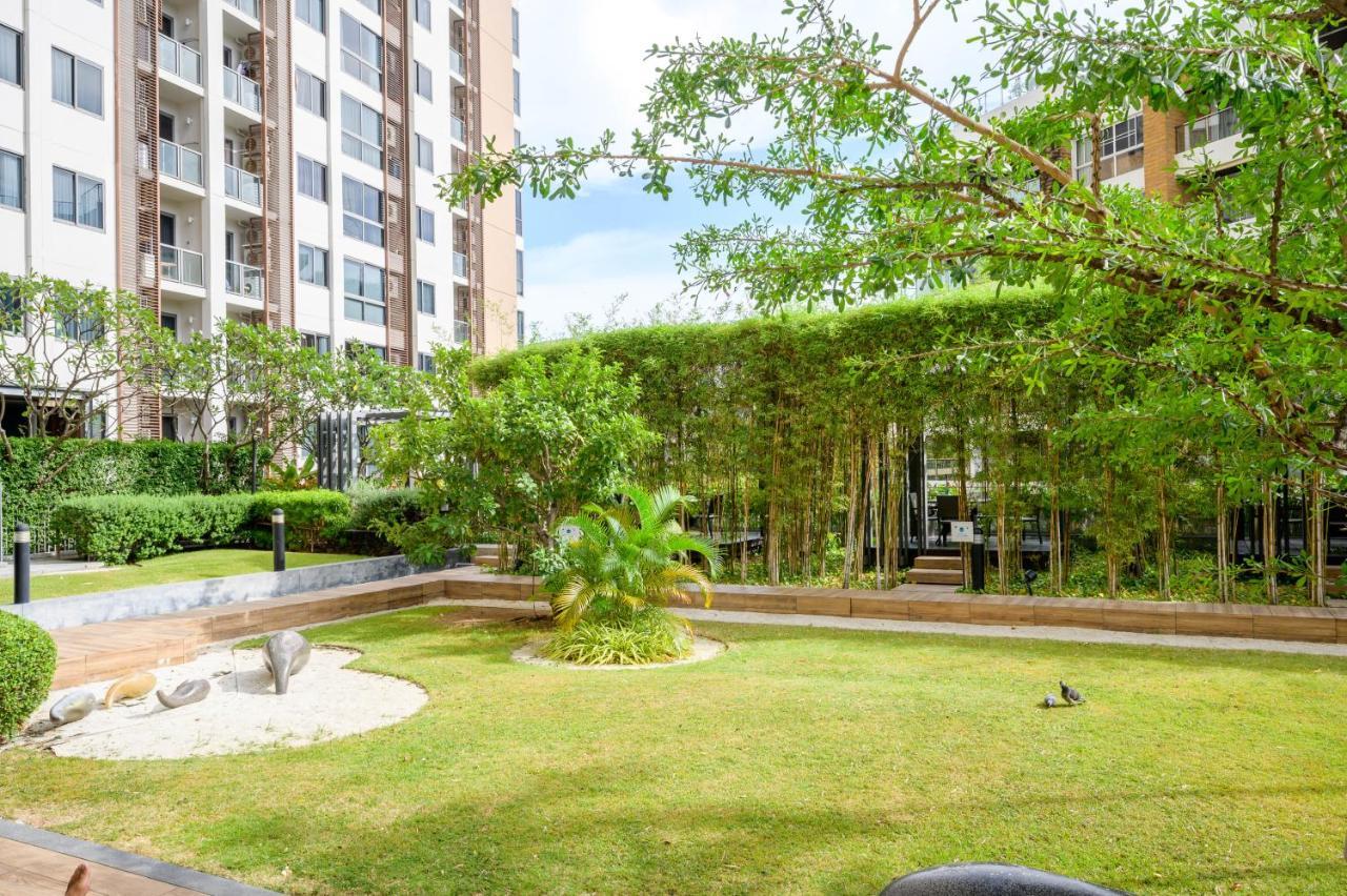 Unixx By Chris Pattaya