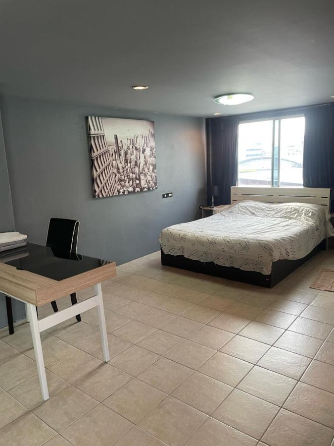 Happy Apple Guest house Pattaya