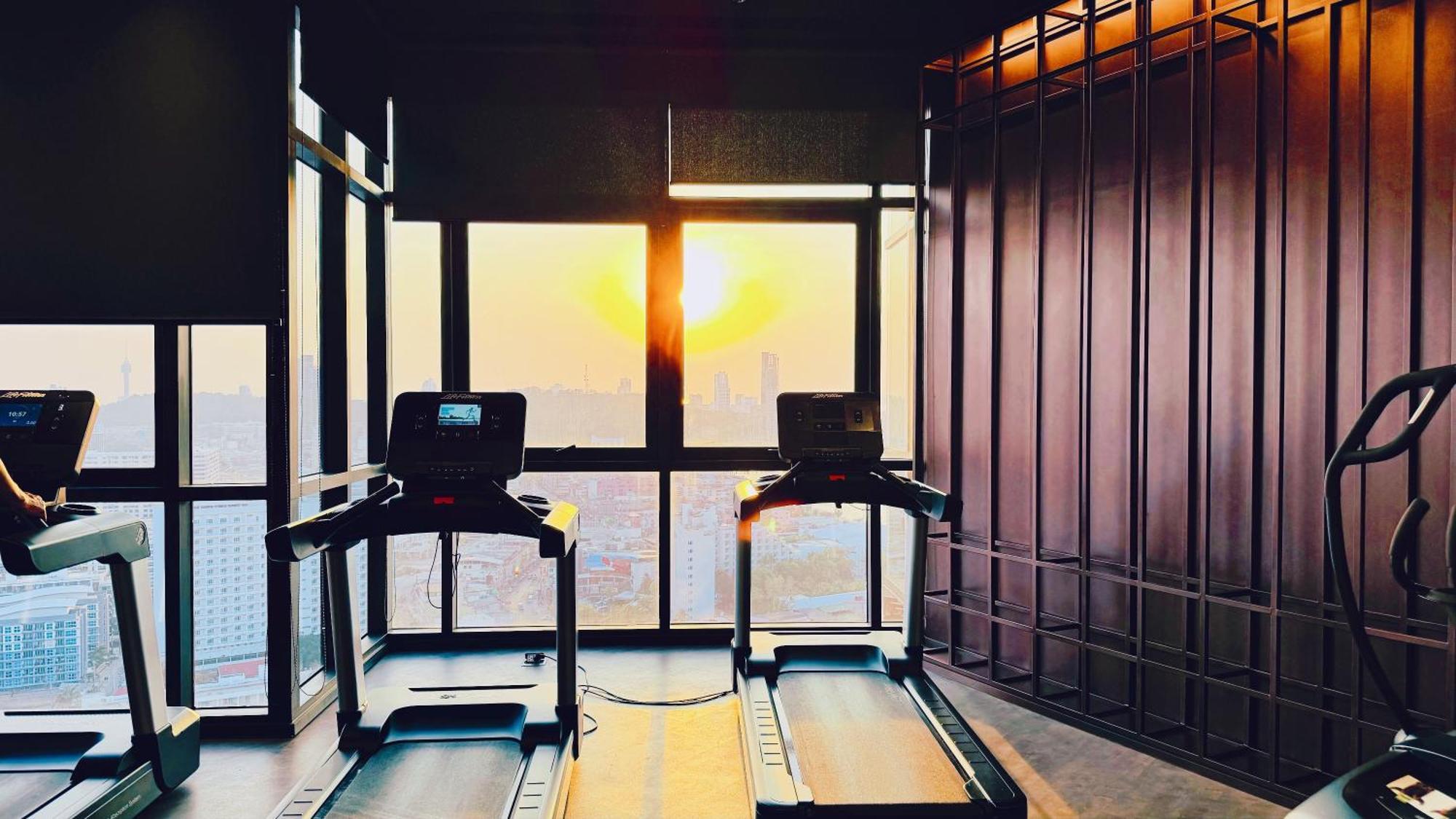 The Edge Sea View New * Pattaya