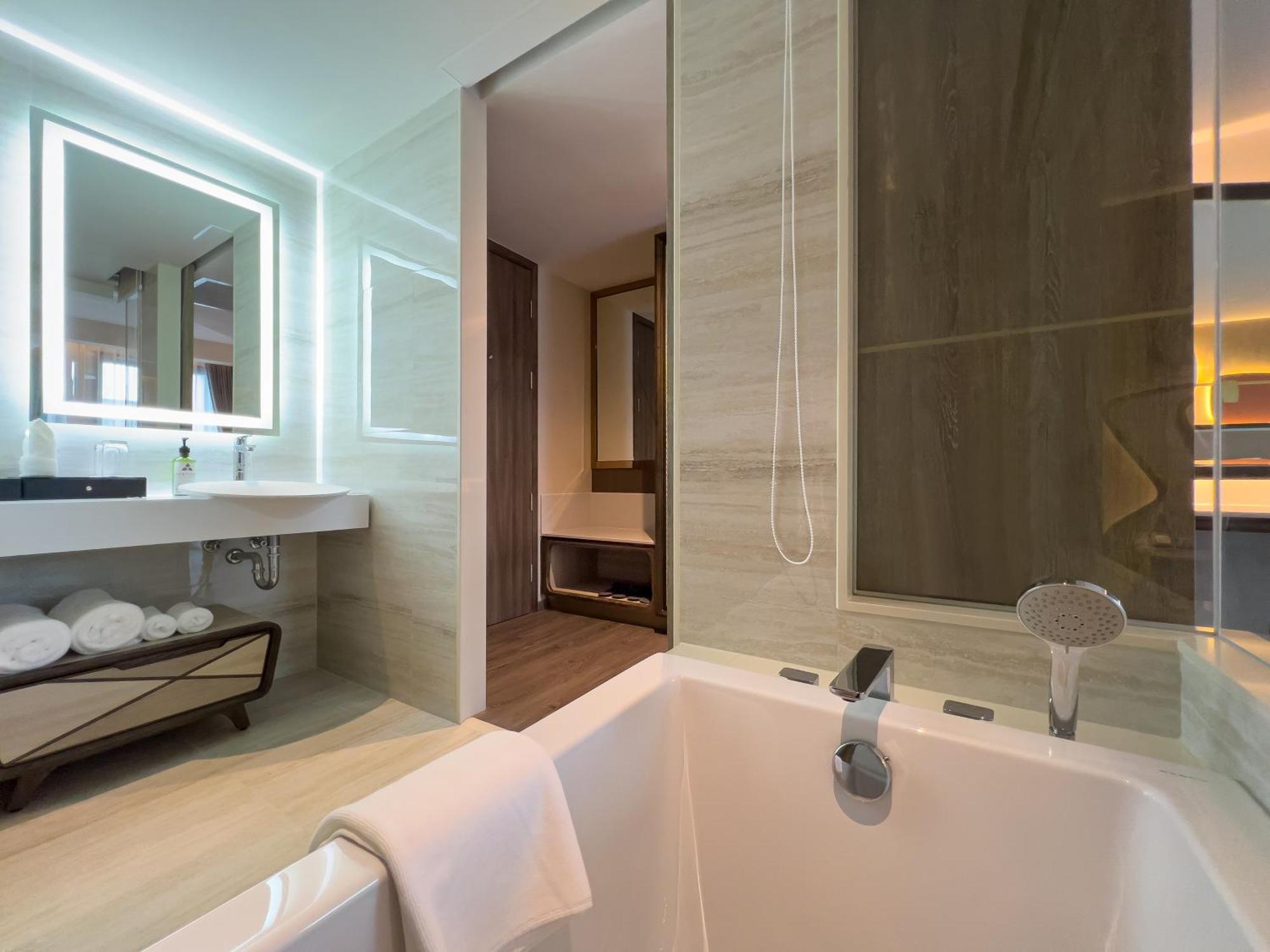 Hotel Amethyst
