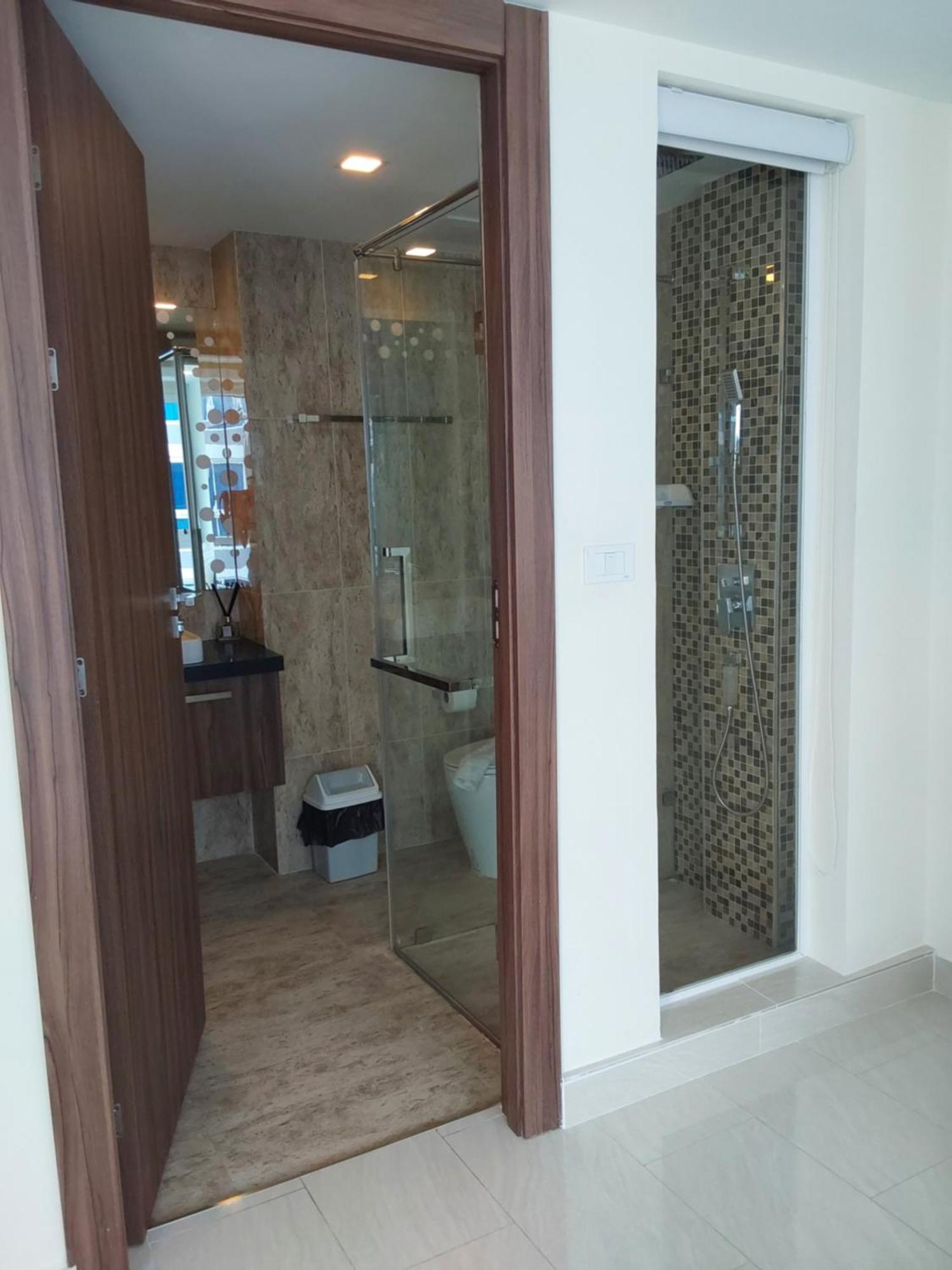 Grand Avenue, 2 Bed-/ 2 Bathroom, 70 Sqm, Pool View