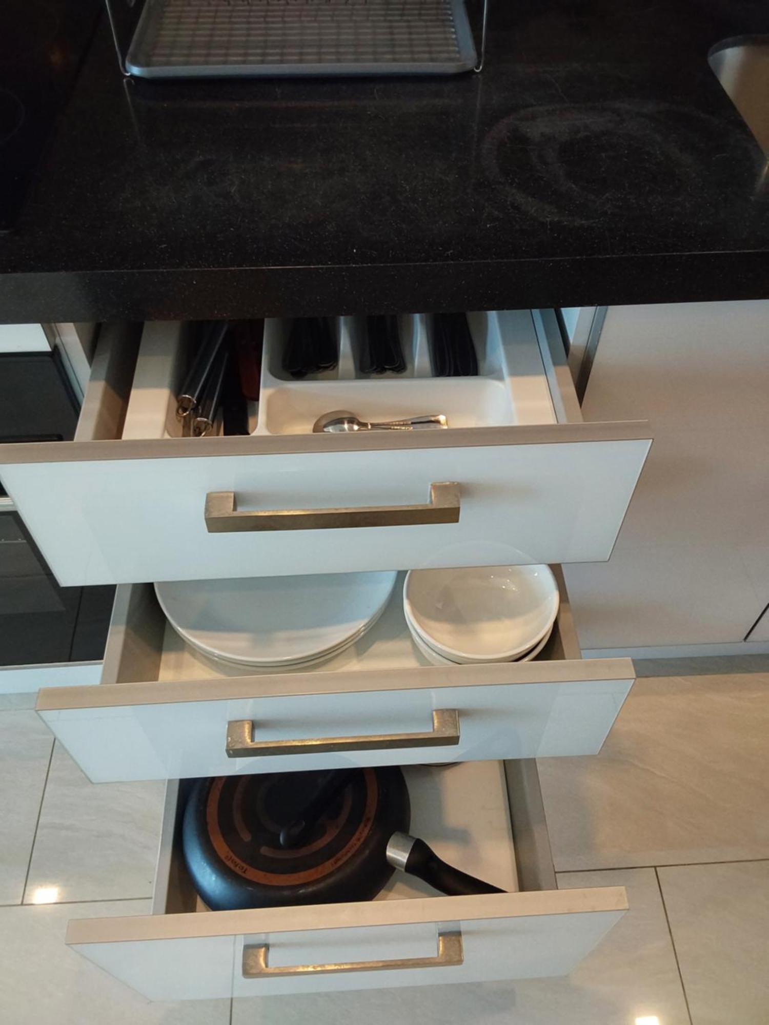 Grand Avenue, 2 Bed-/ 2 Bathroom, 70 Sqm, Pool View