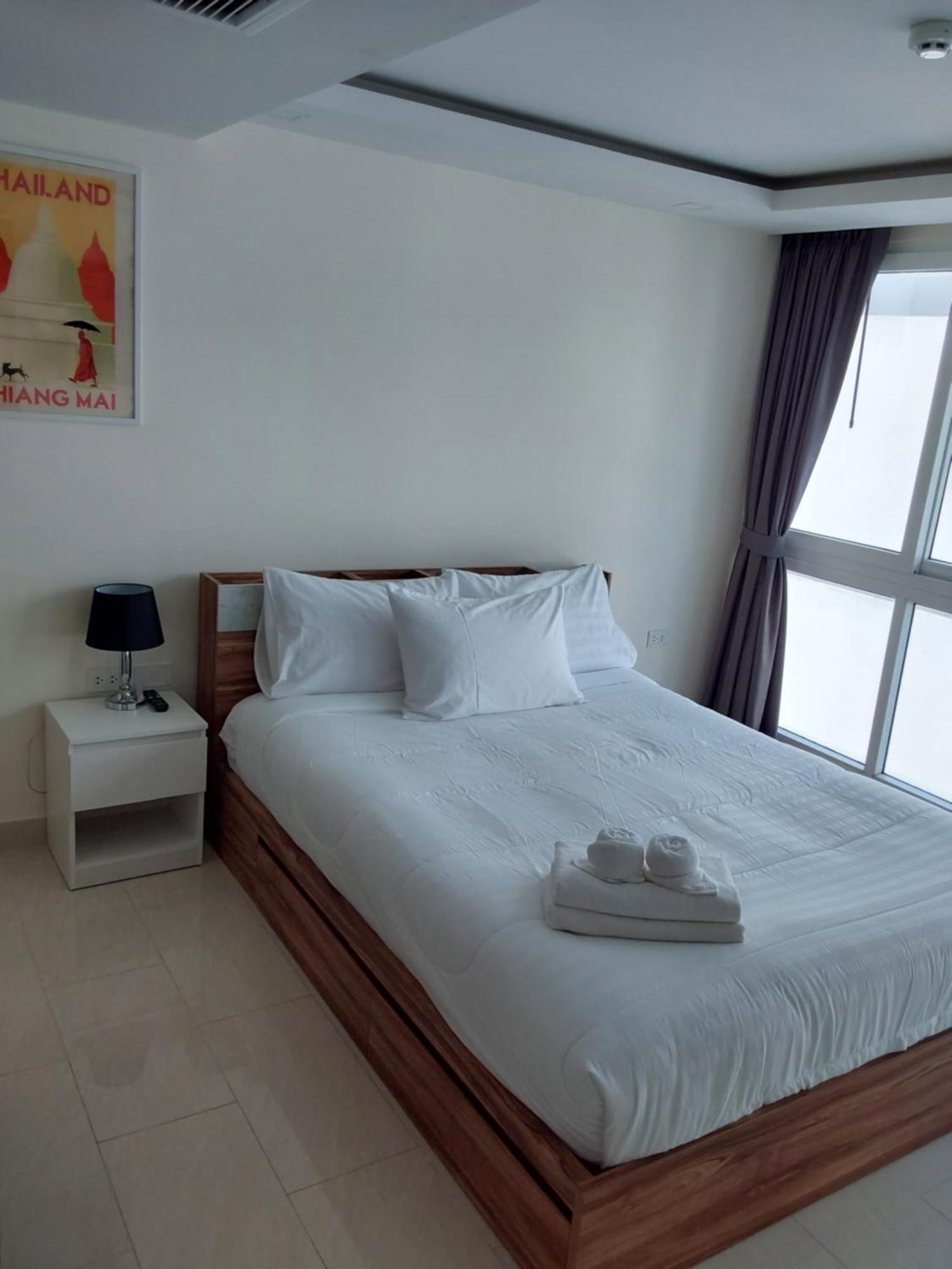 Grand Avenue, 2 Bed-/ 2 Bathroom, 70 Sqm, Pool View *