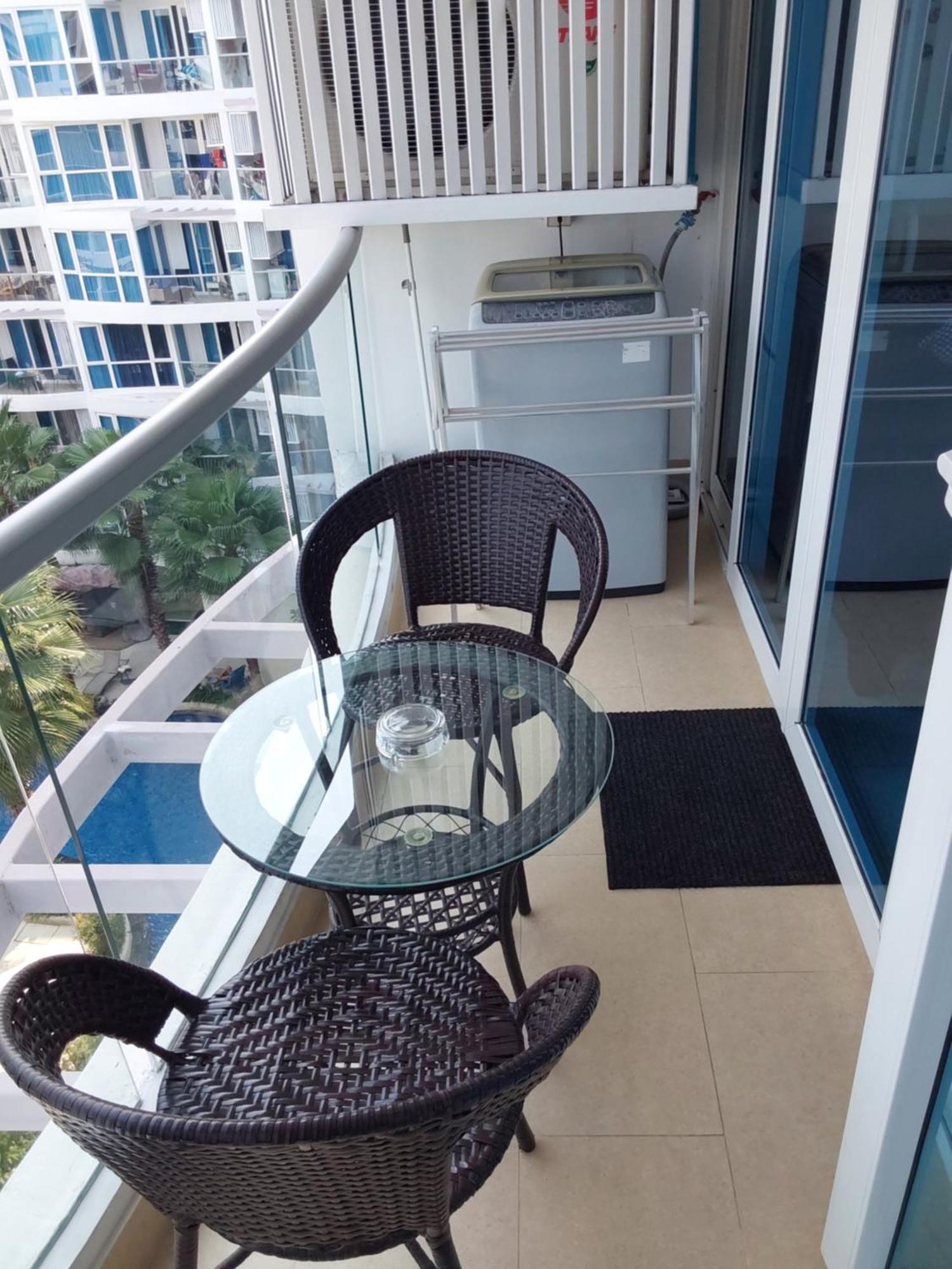Apartment Grand Avenue, 2 Bed-/ 2 Bathroom, 70 Sqm, Pool View Pattaya