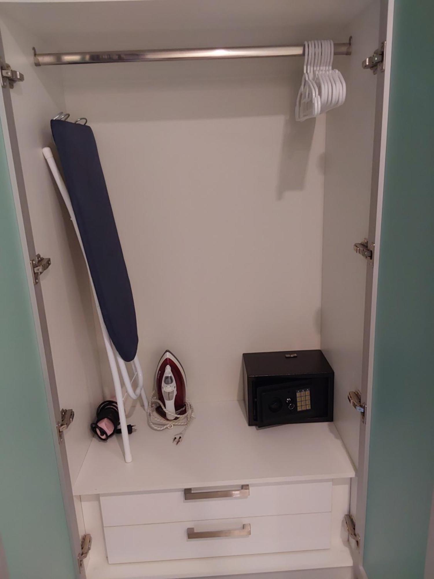 Grand Avenue, 2 Bed-/ 2 Bathroom, 70 Sqm, Pool View * Pattaya