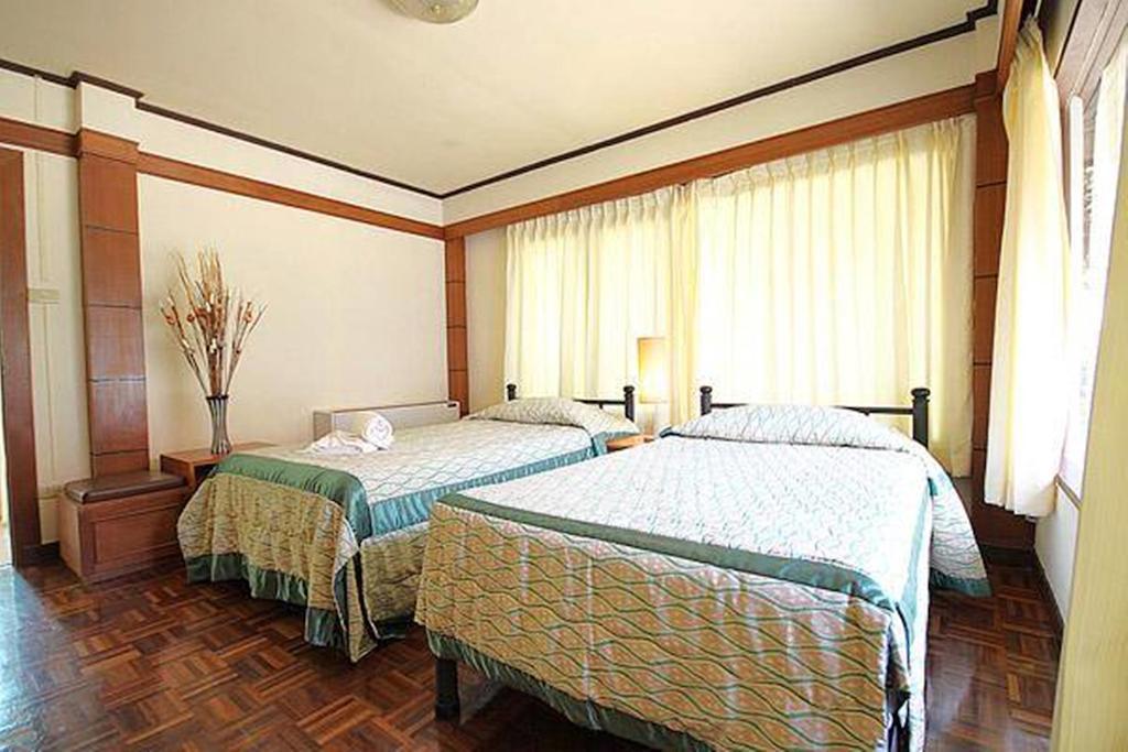 Resort Country Club &