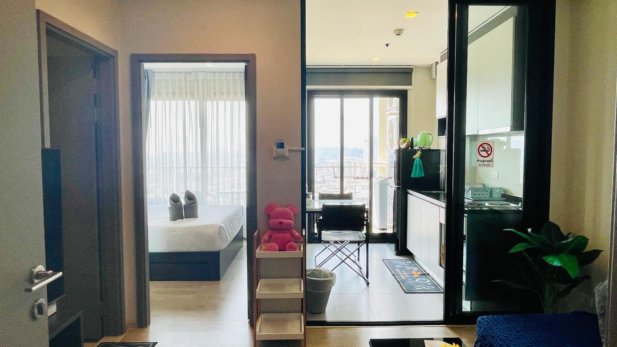 Apartment The Base 1 Bed 1 Bath Pattaya