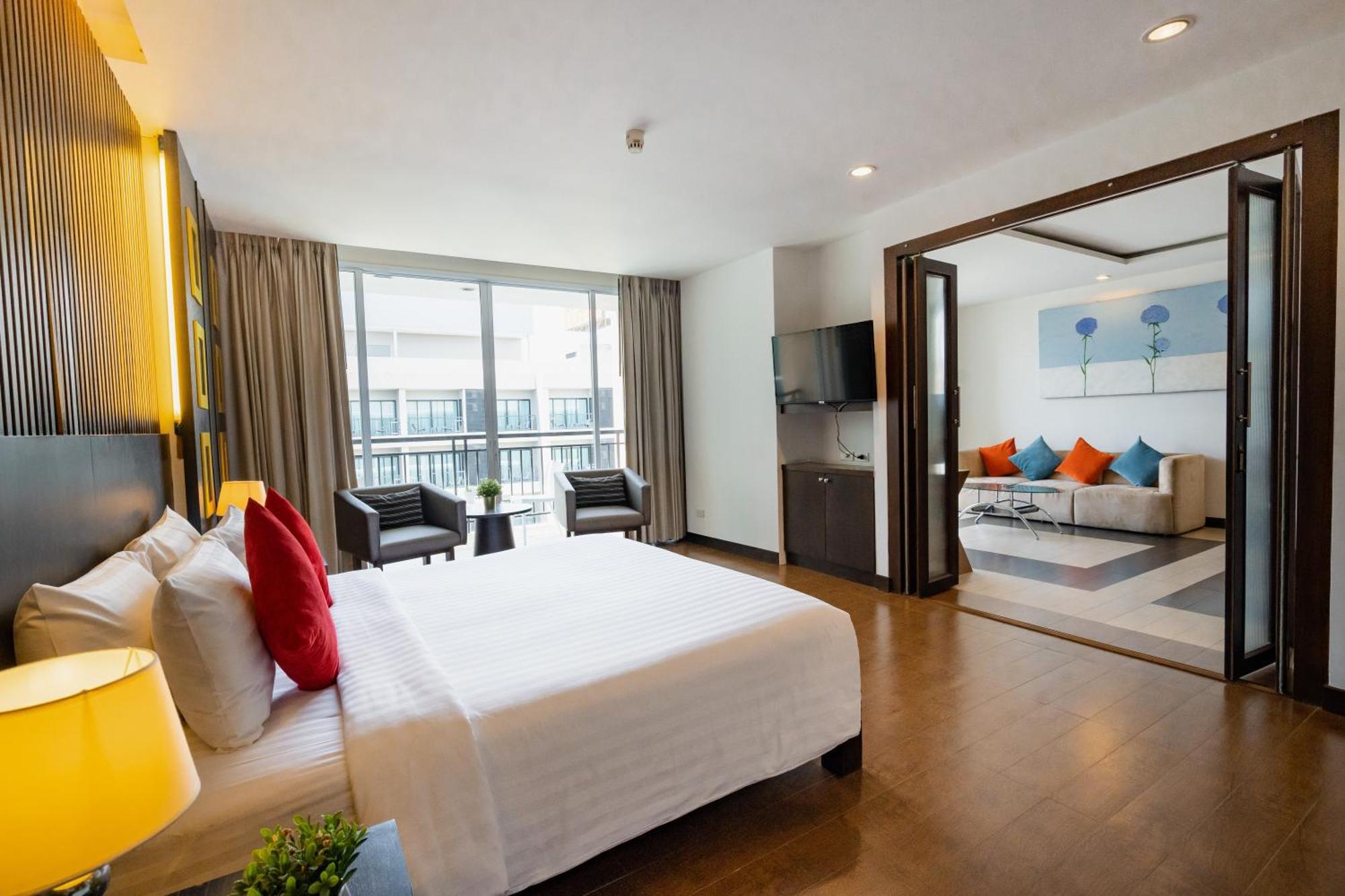 Hotel J 4*