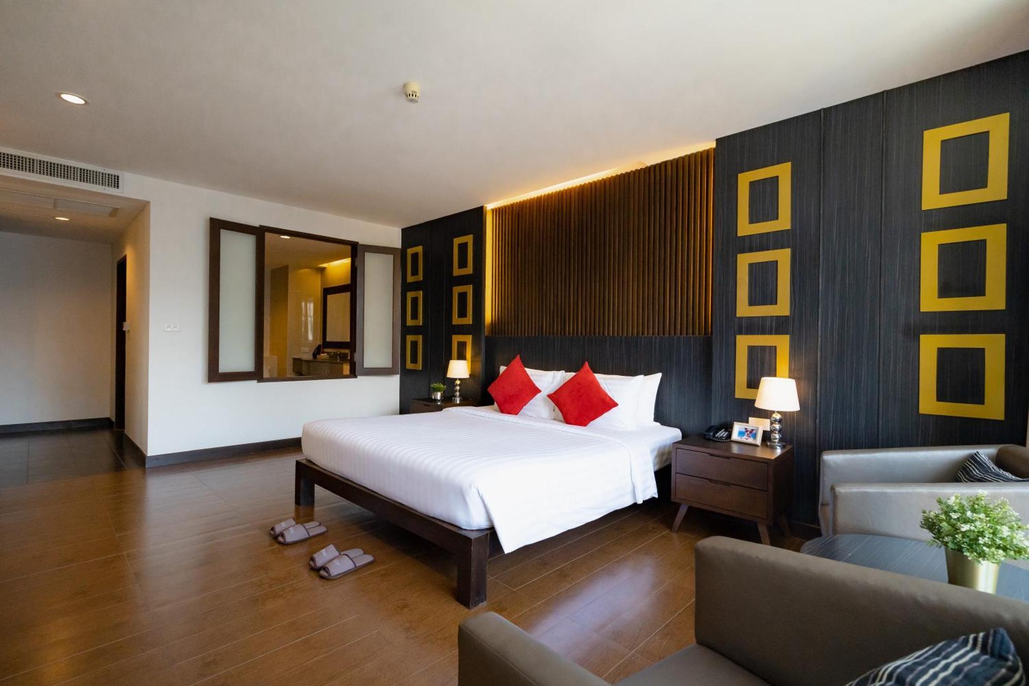 J Hotel 4*