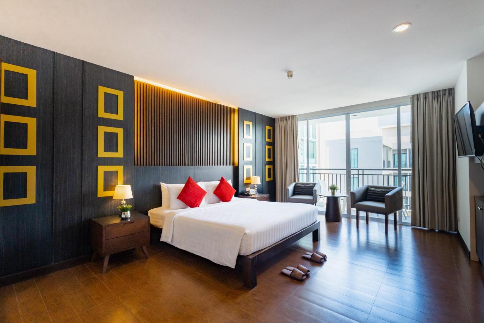 J Hotel 4*