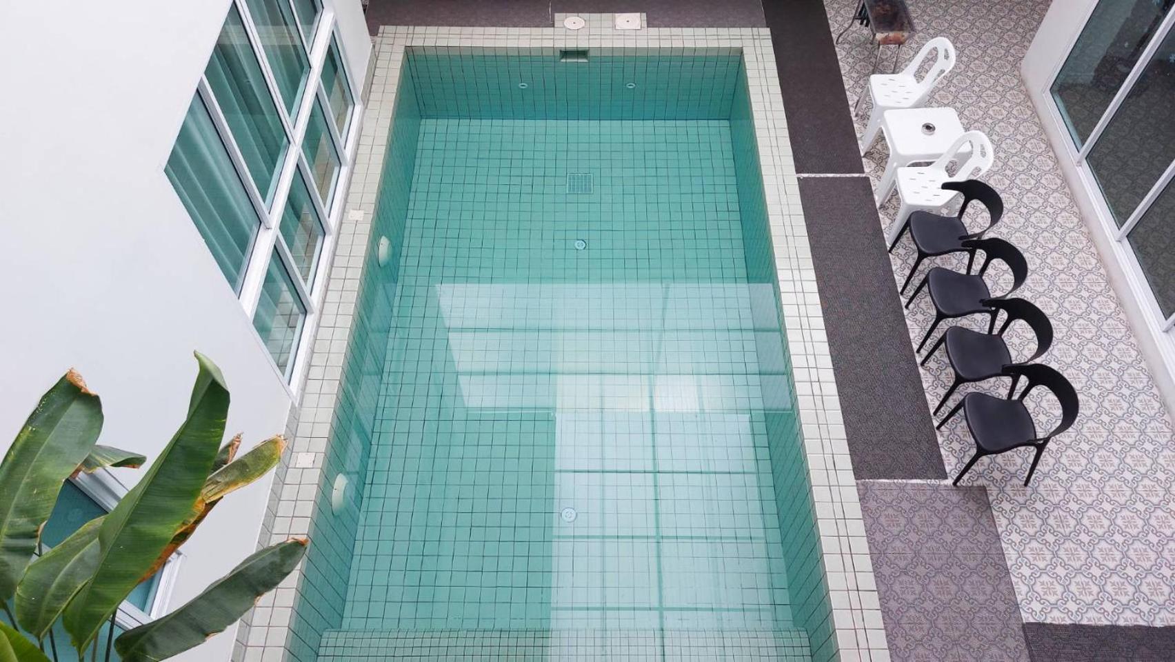 Villa The Inn10: Pool With 9 Bedrooms *