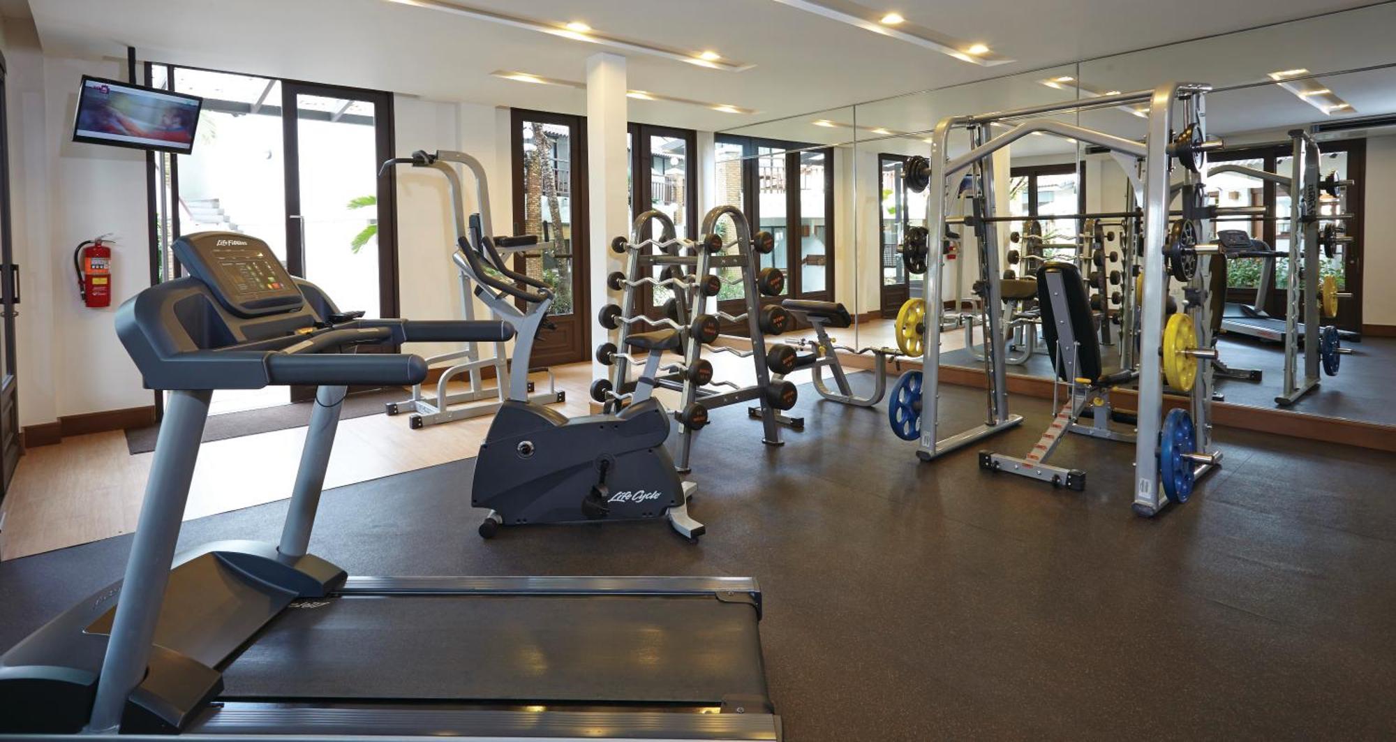 Woodlands And Resort 4*