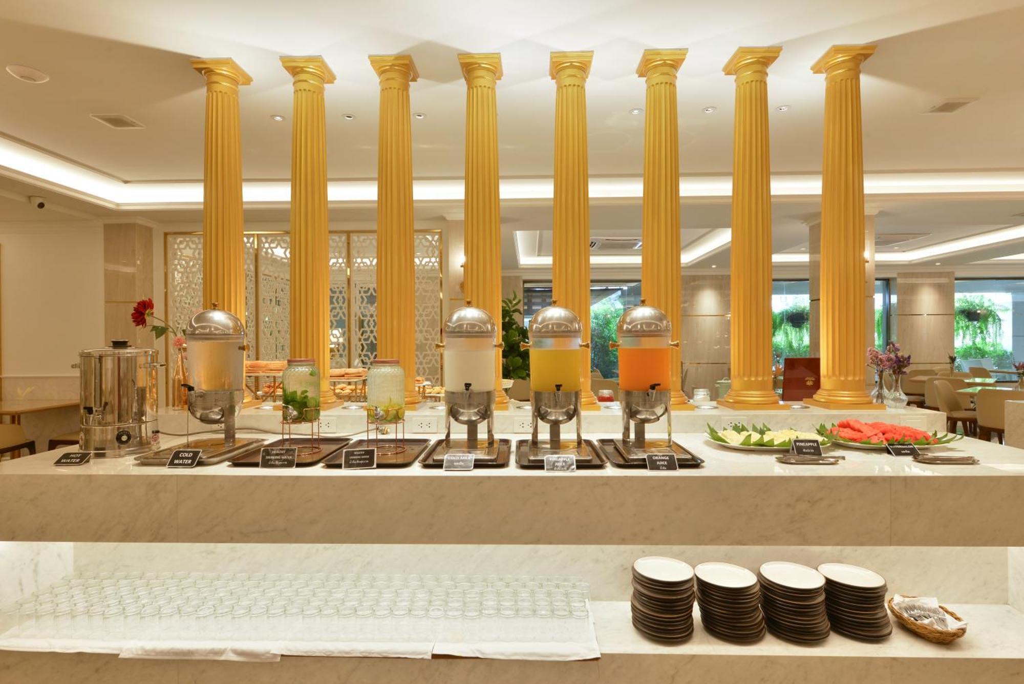 Hotel The Beverly 4*