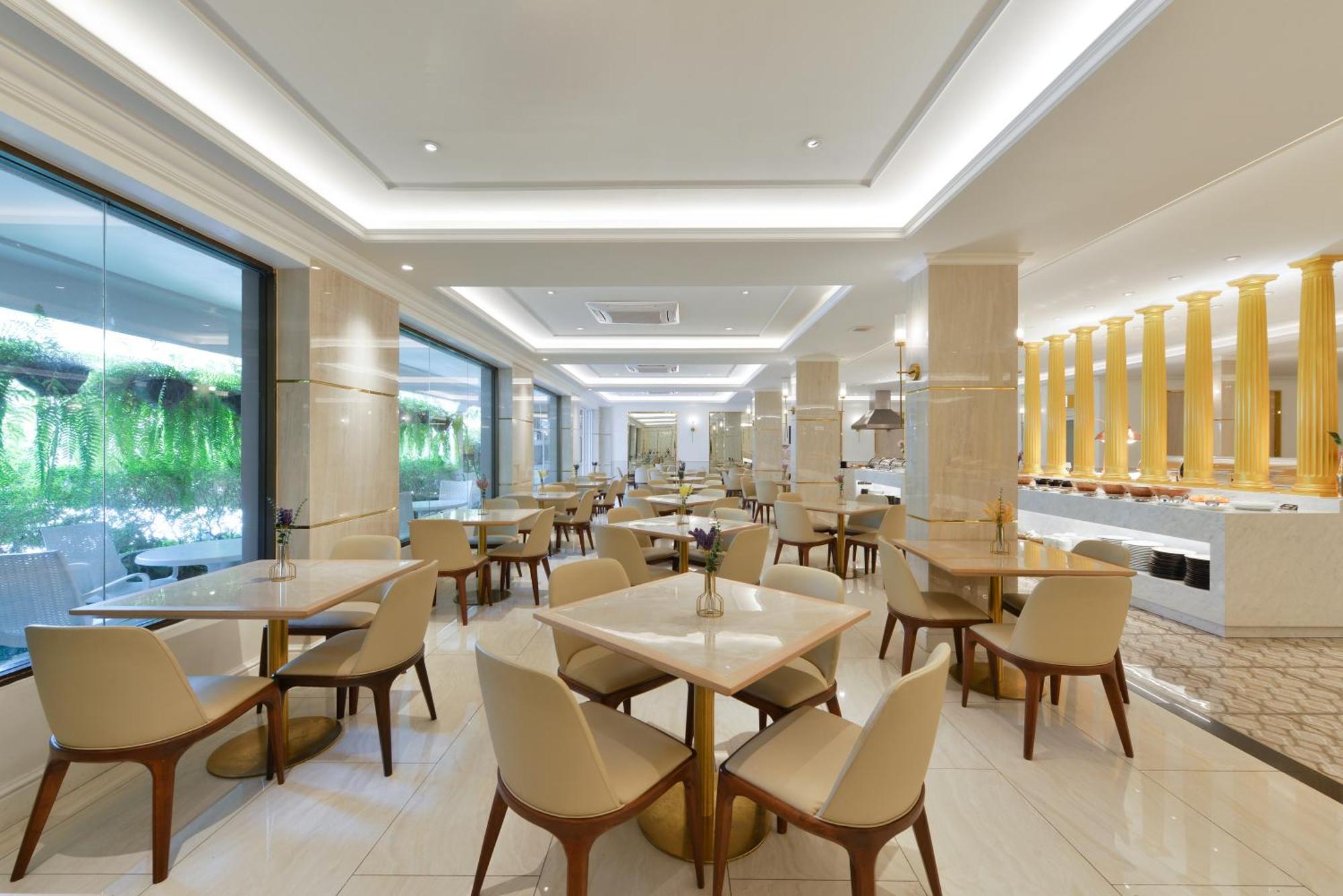 The Beverly 4*