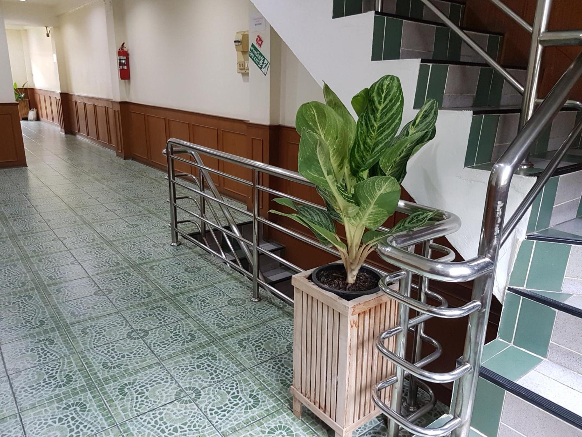 Traveller's Rest Sports Bar 3*