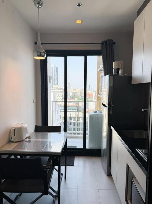 Apartment The Base 801b. *