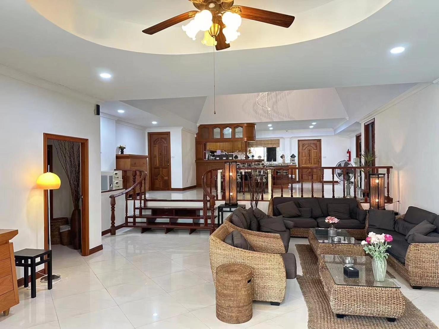 Apartment 别墅 Pattaya