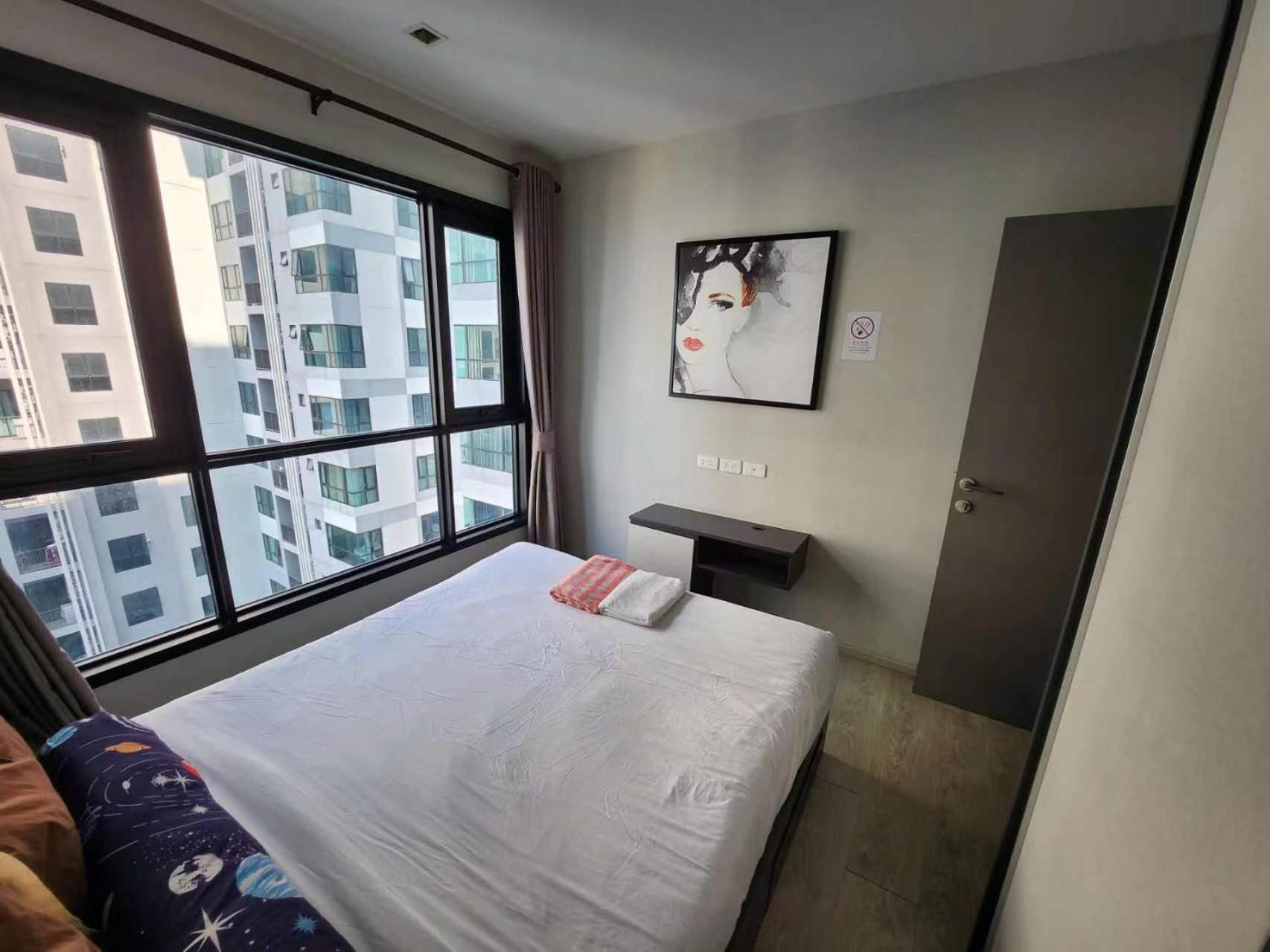 芭提雅双人精品公寓无边游泳池thebase中央基地 Pattaya