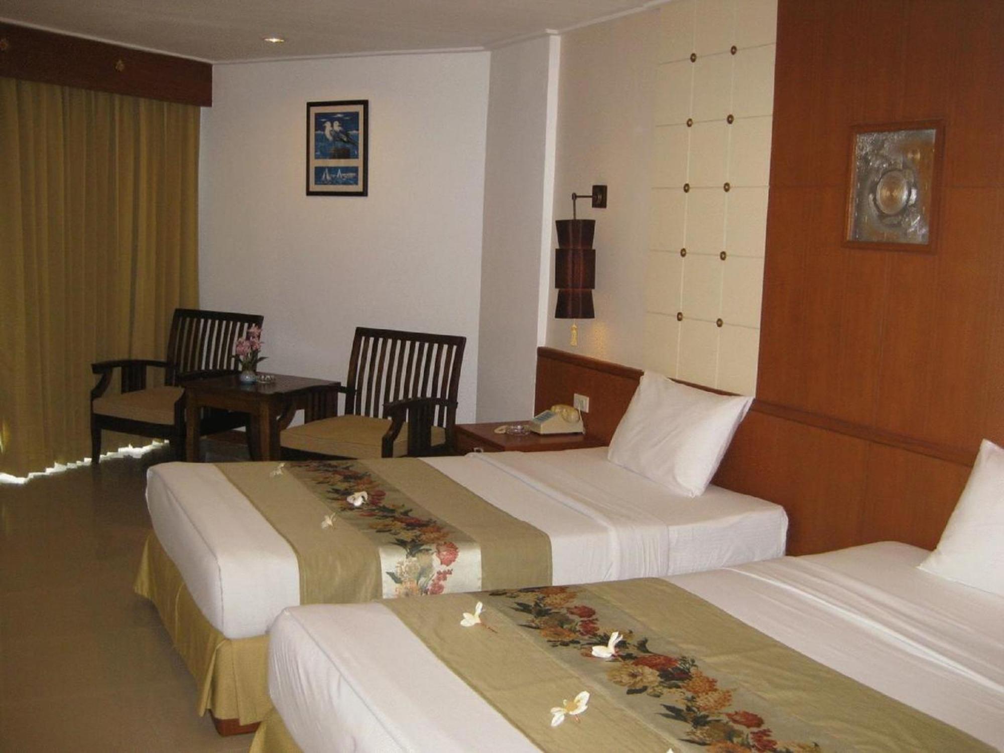 Hotel Royal Twins Palace