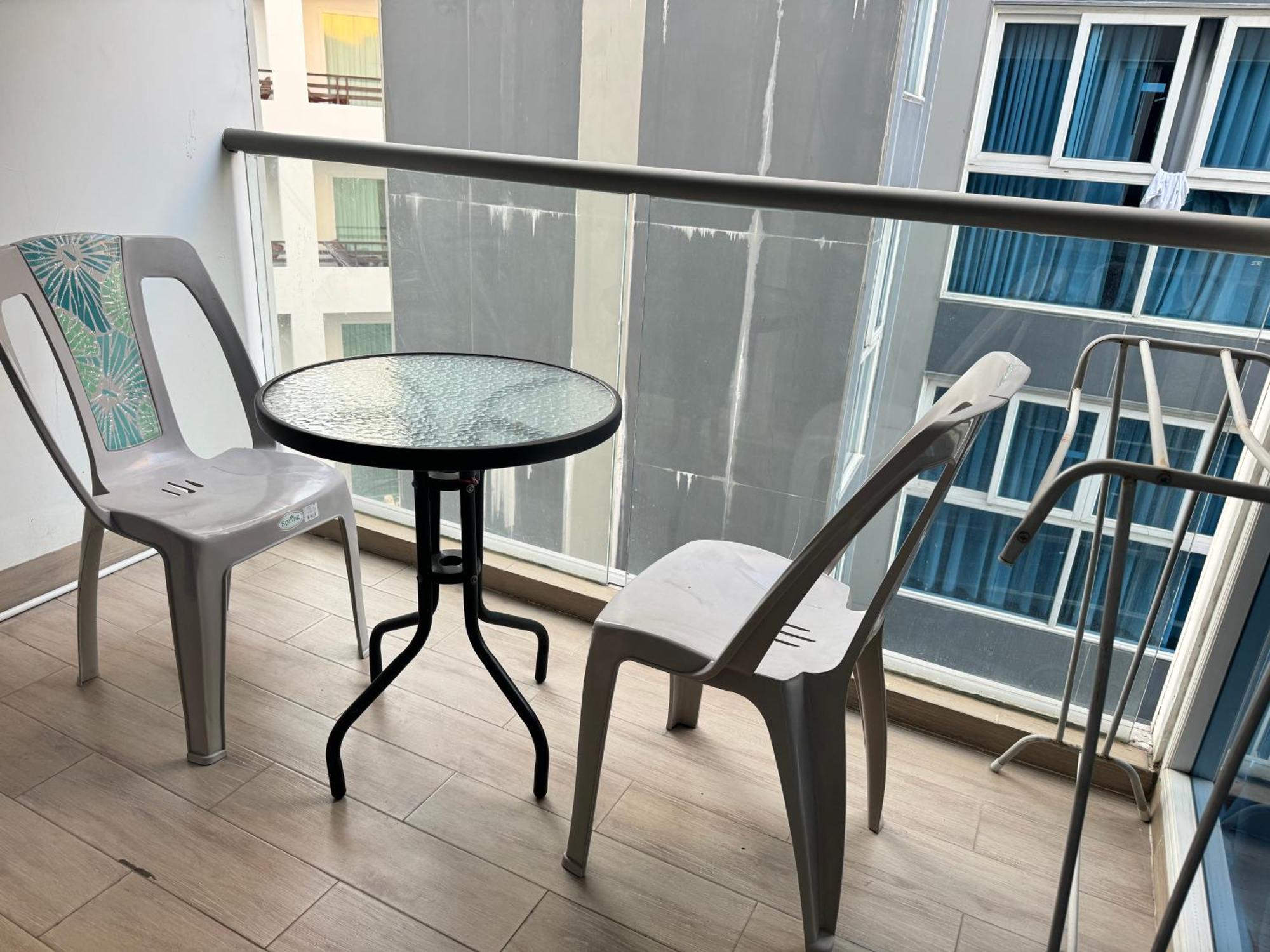 芭提雅中心地带 Centara Avenue 一房公寓6楼紧邻海滩, 酒吧街, 购物中心 Pattaya