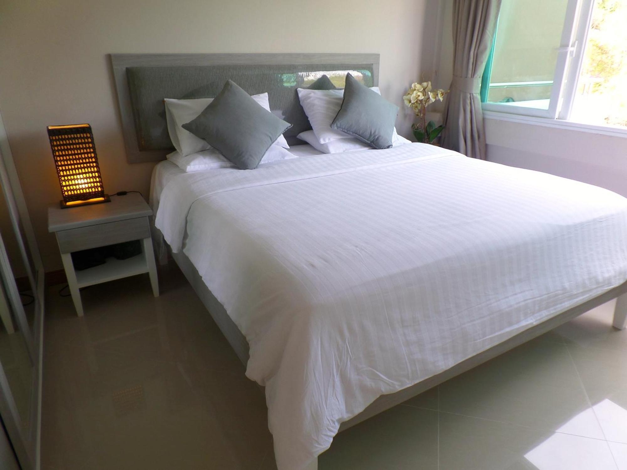Aparthotel Westbury 3*