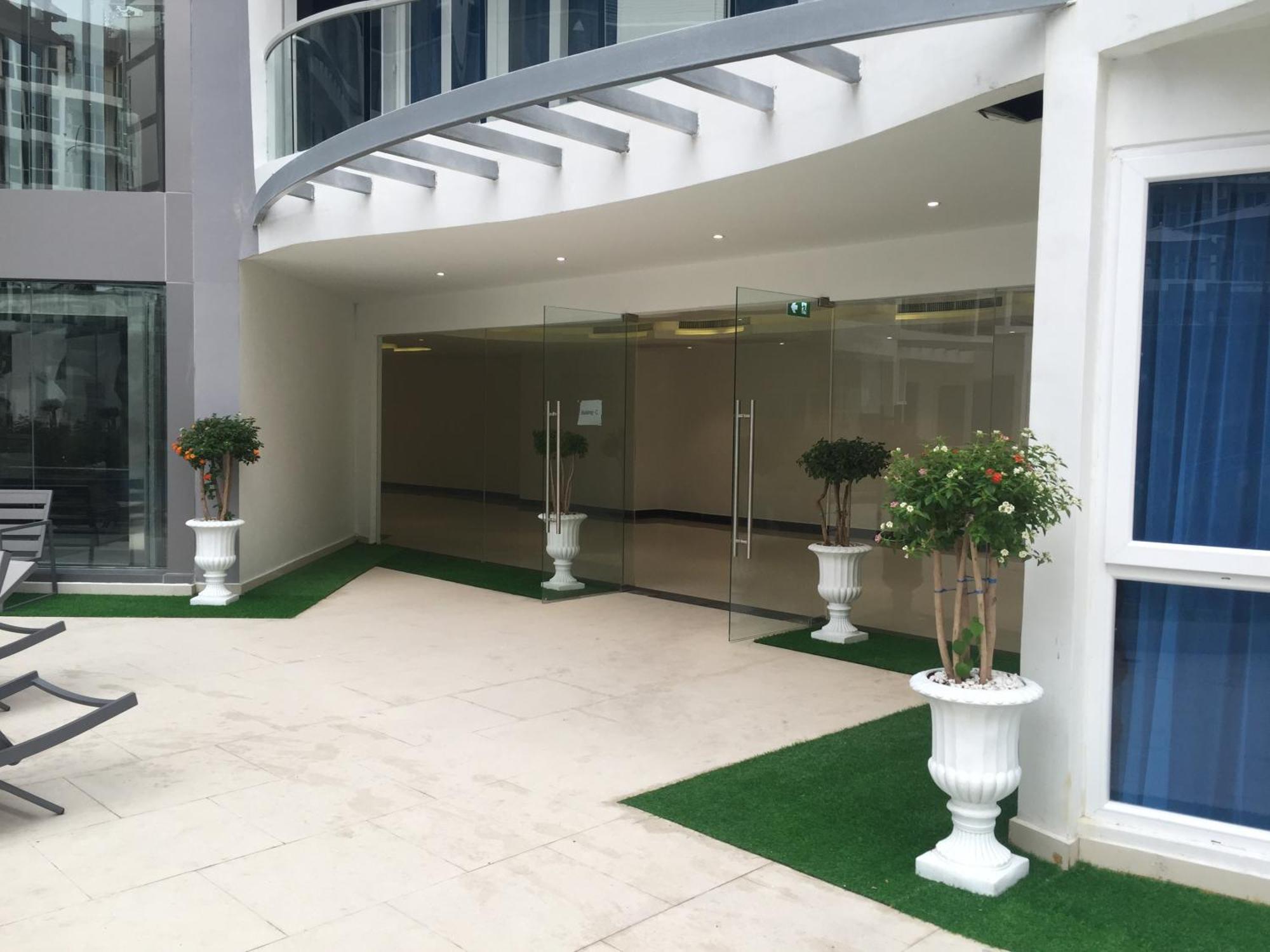 Luxury Business Suits In Grand Avenue By Estates Pattaya