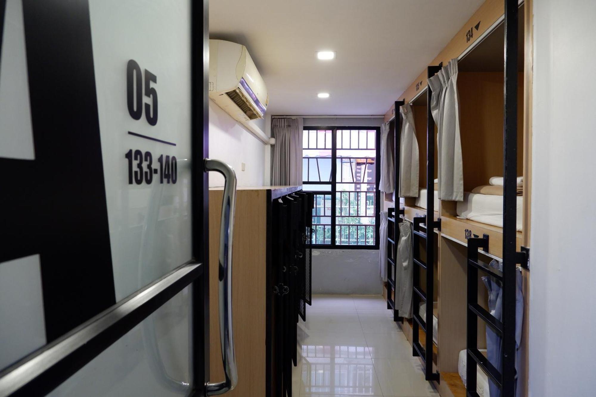 18 Coins Budget Hotel 2*