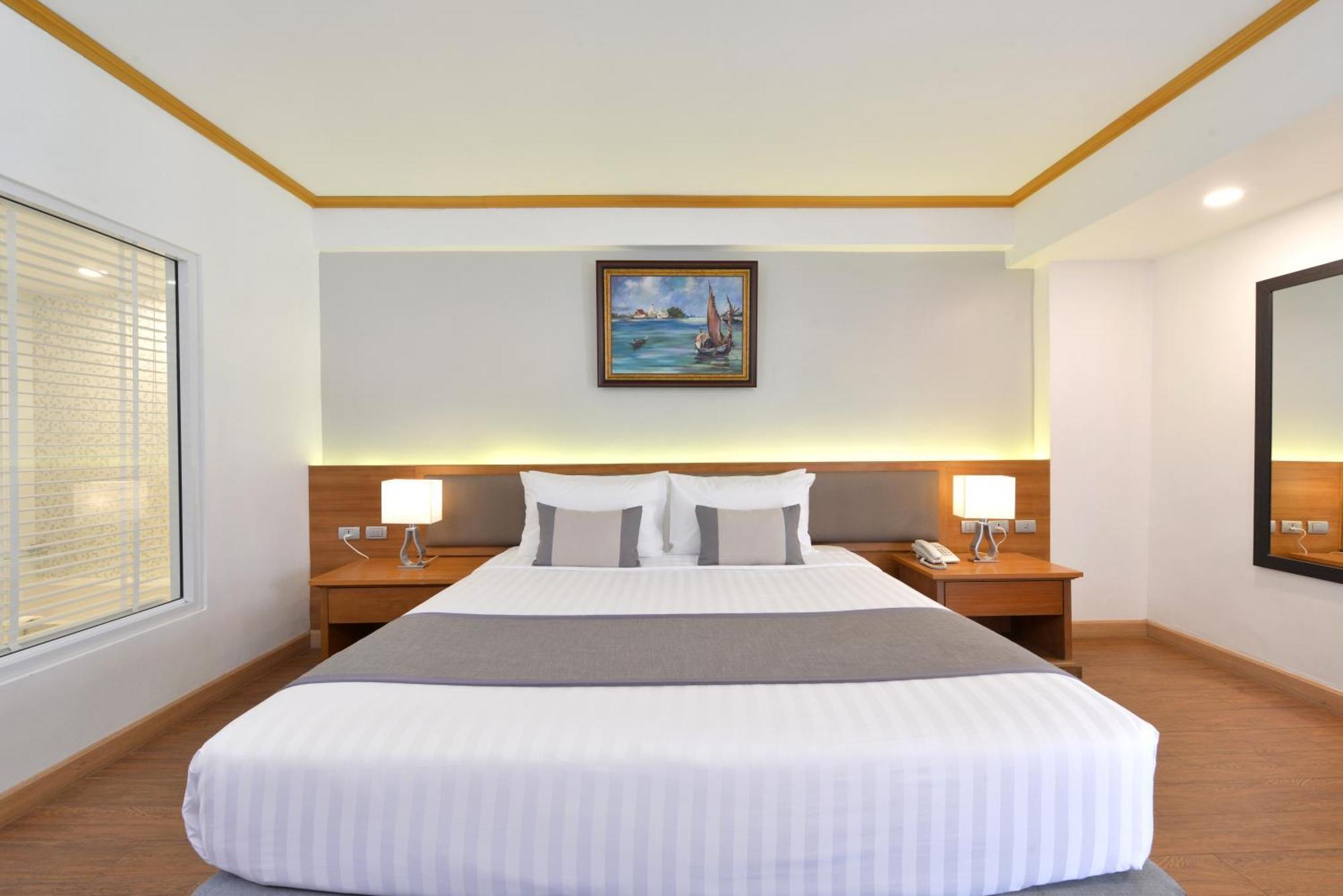 Hotel The Beverly 4*