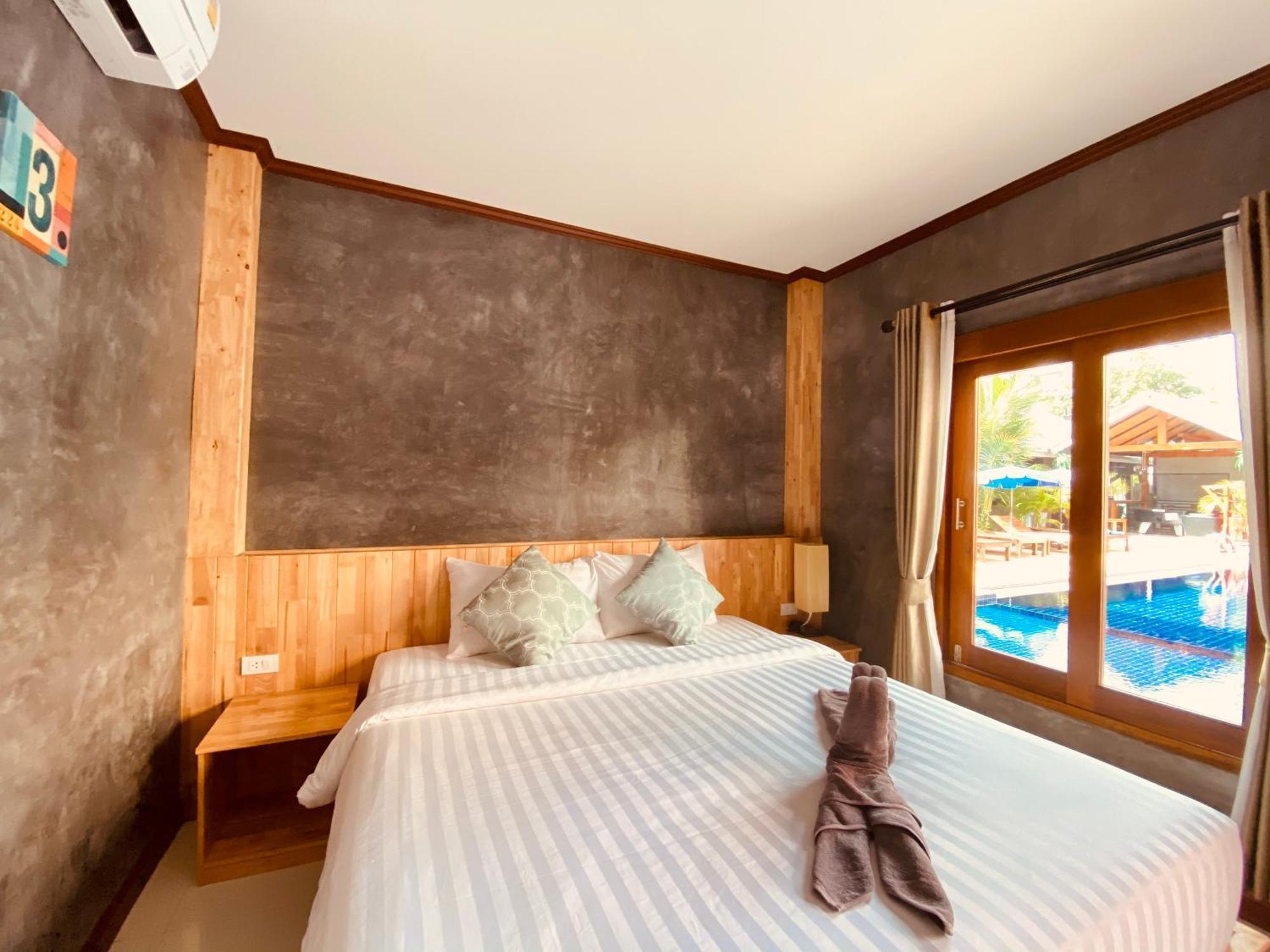 Hotel Paradise Land 3*