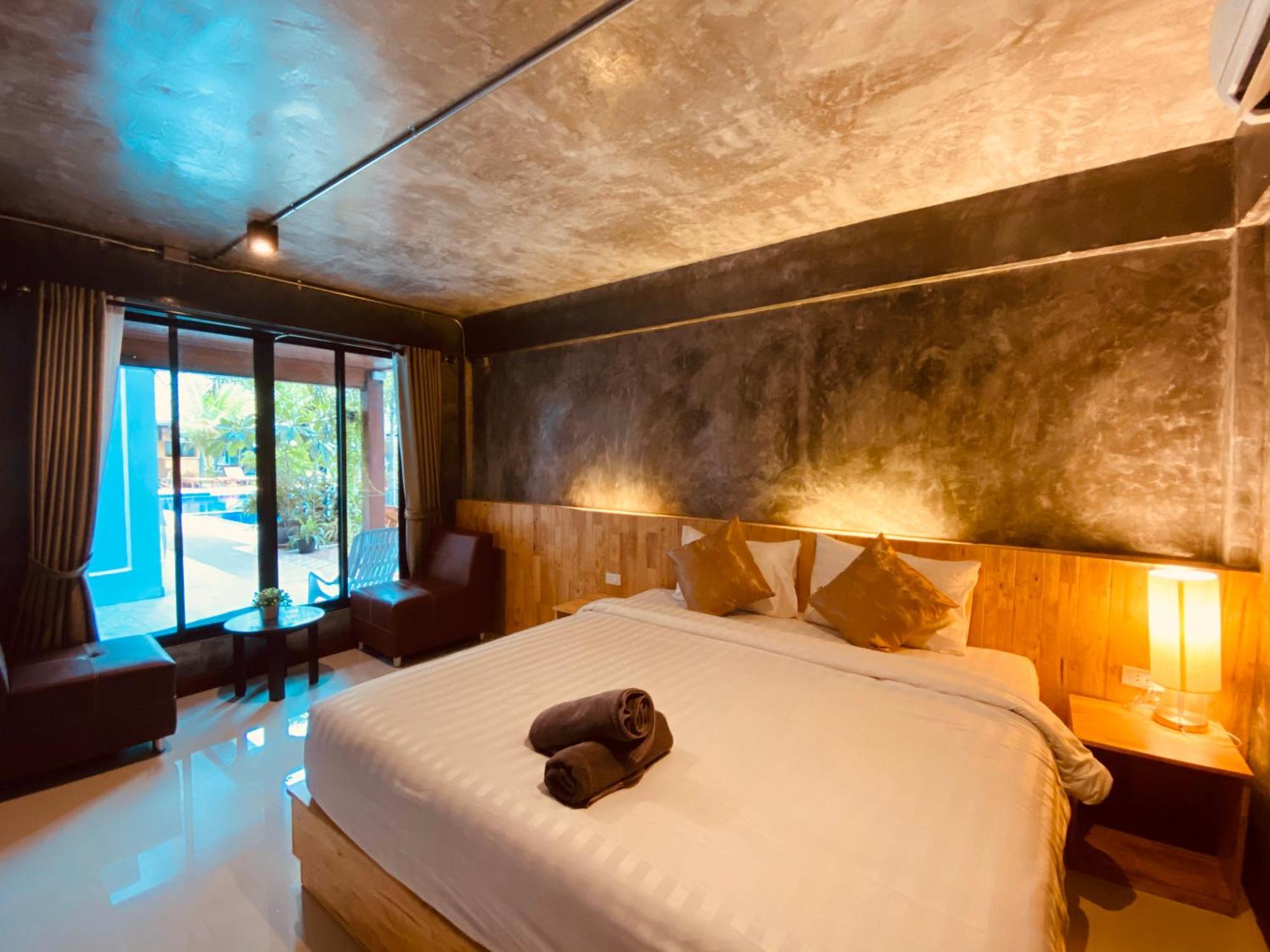 Paradise Land Hotel 3*