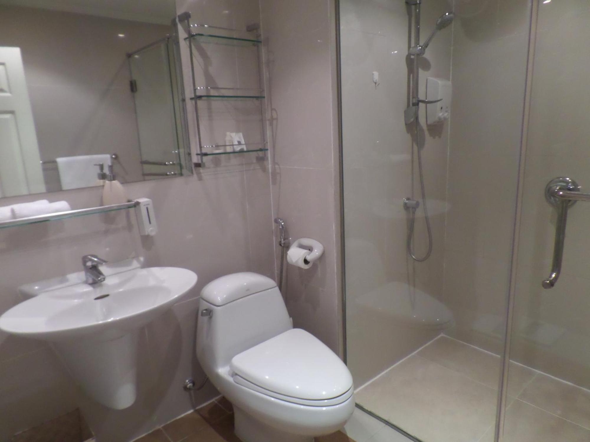 Westbury Aparthotel