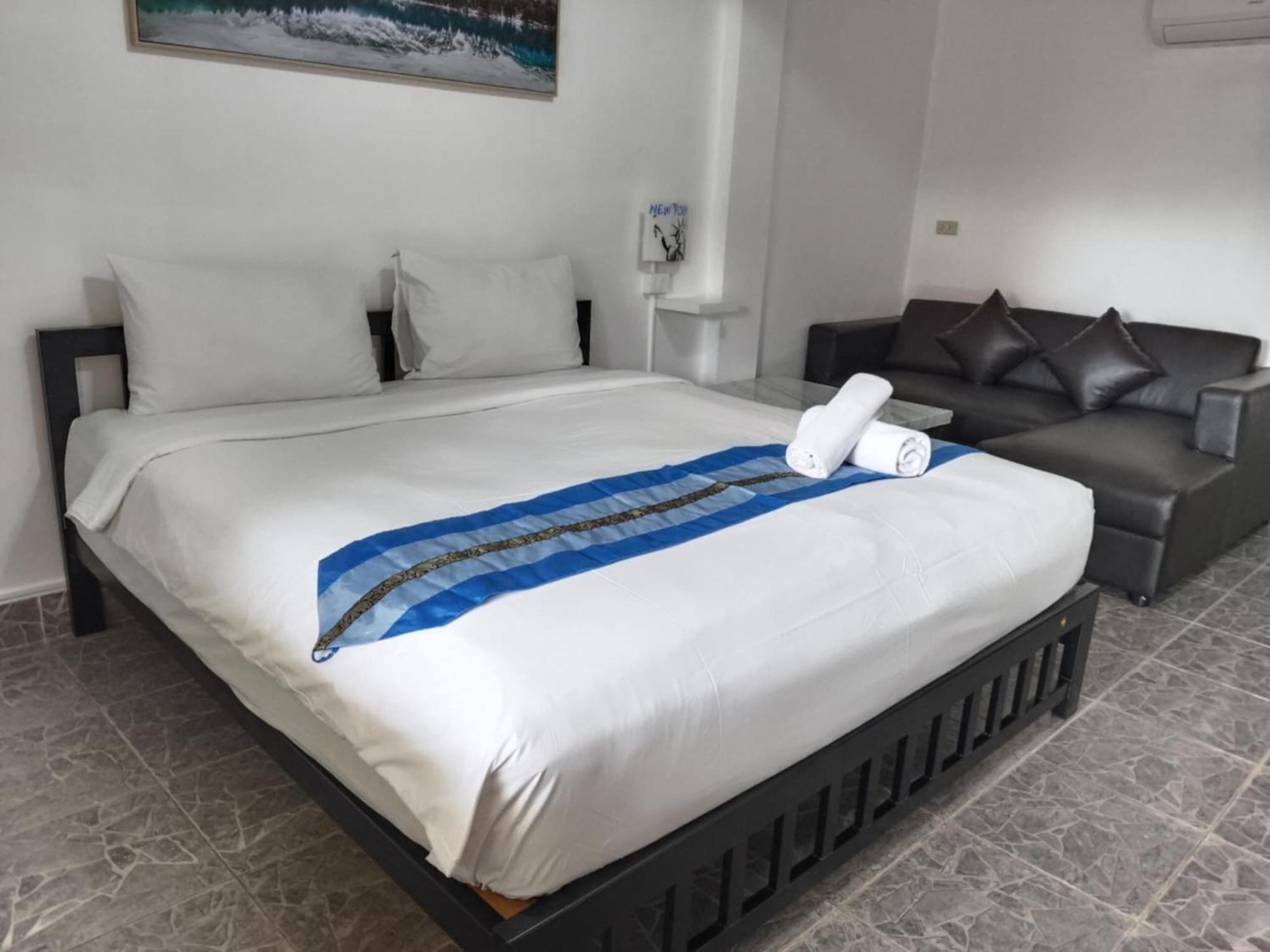 Apartamento Phratamnak - 100 Meter From Pattaya