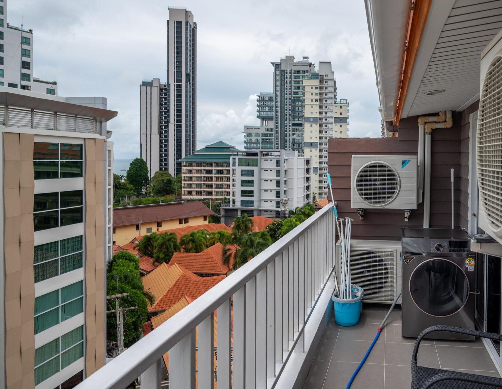 Apartment New Nordic 5 By Apartwell Pattaya