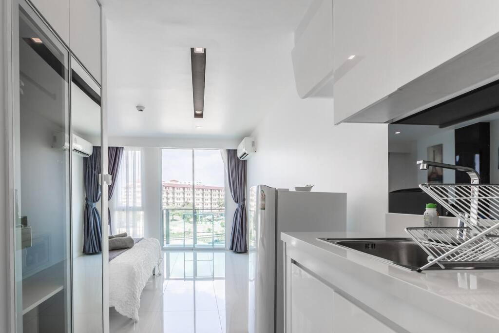 Apartment New In Downtown Pattaya
