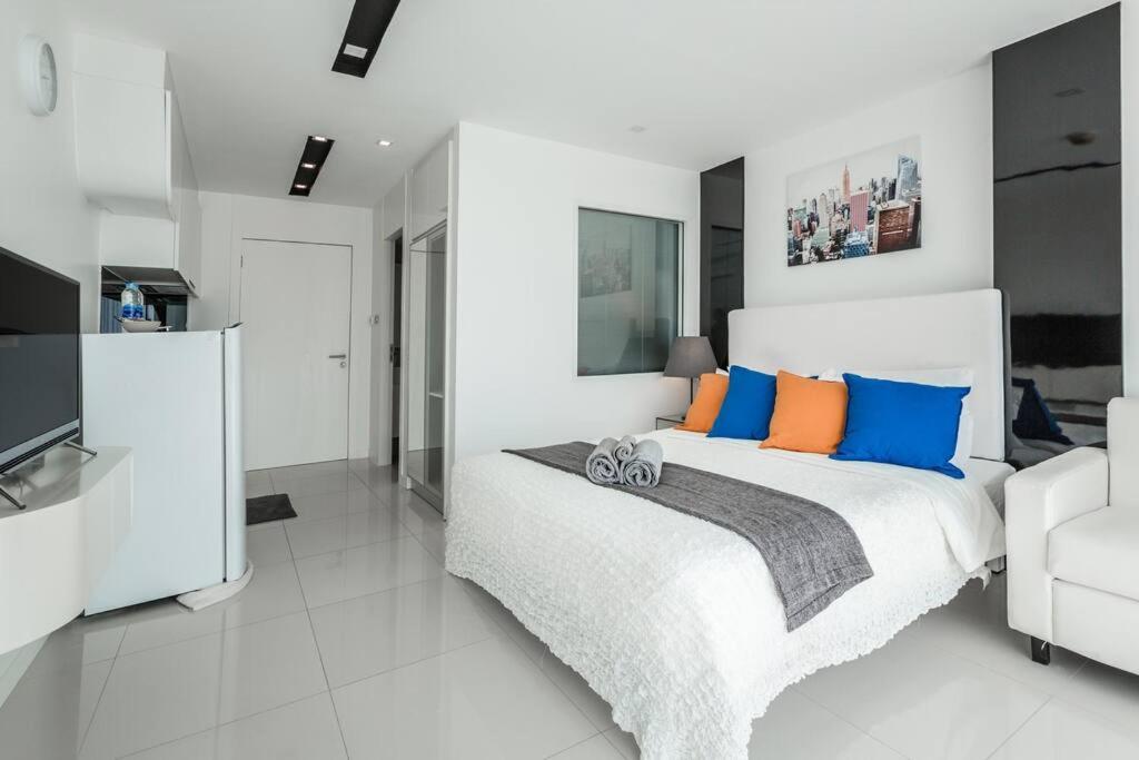 New In Downtown Apartment Pattaya