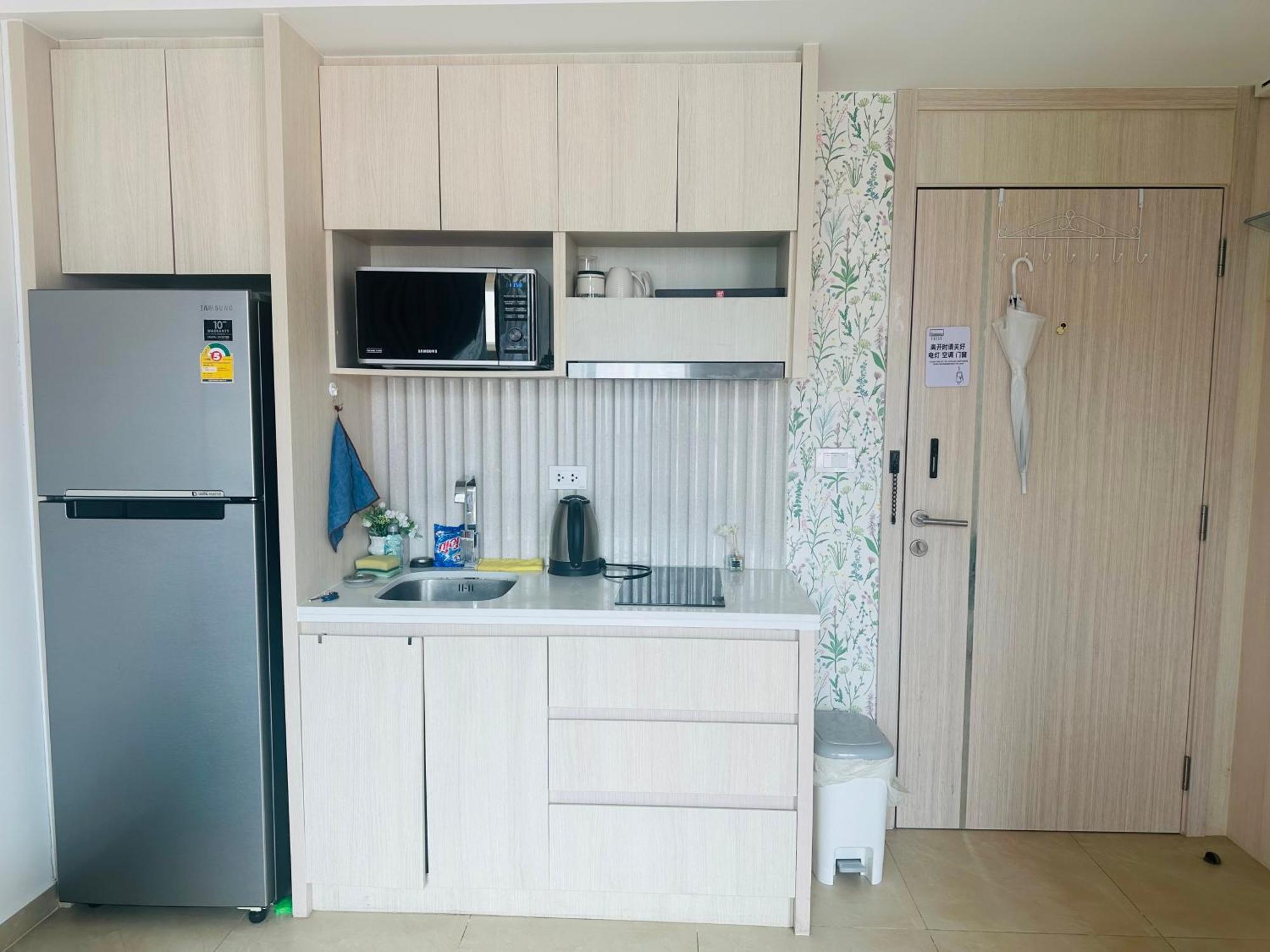 Center Luxurious Garden 2