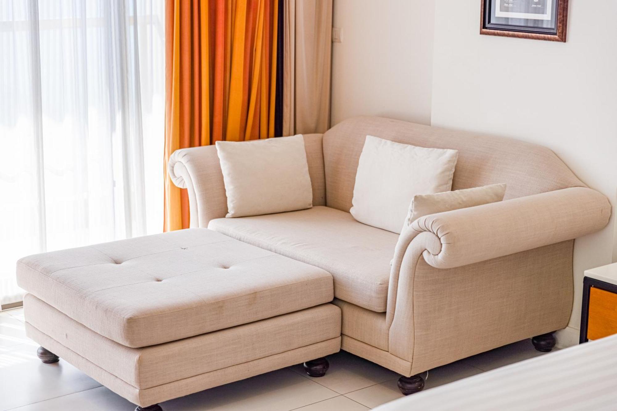 Resort Modus Beachfront Pattaya