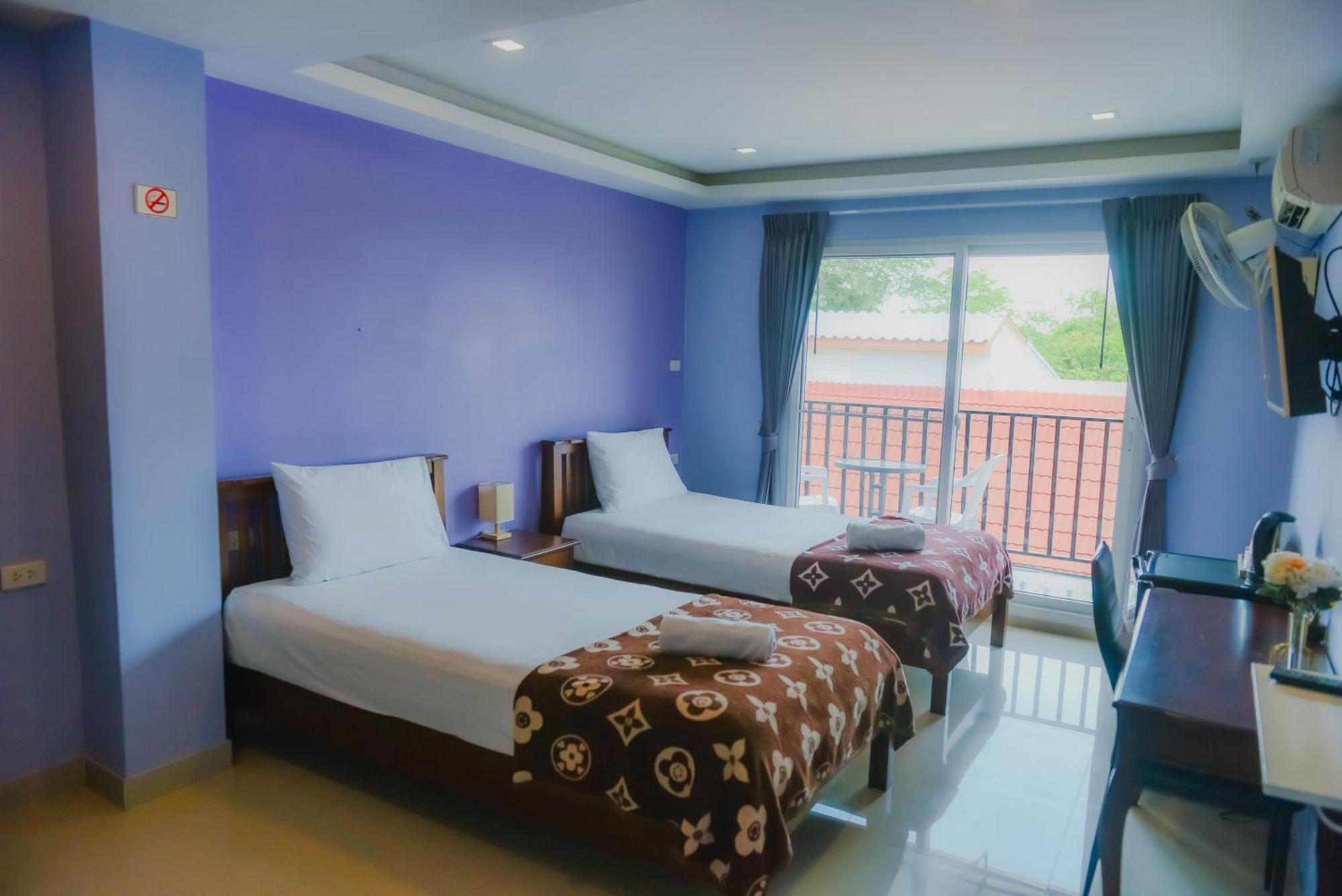 Aparthotel Patamnak Beach *