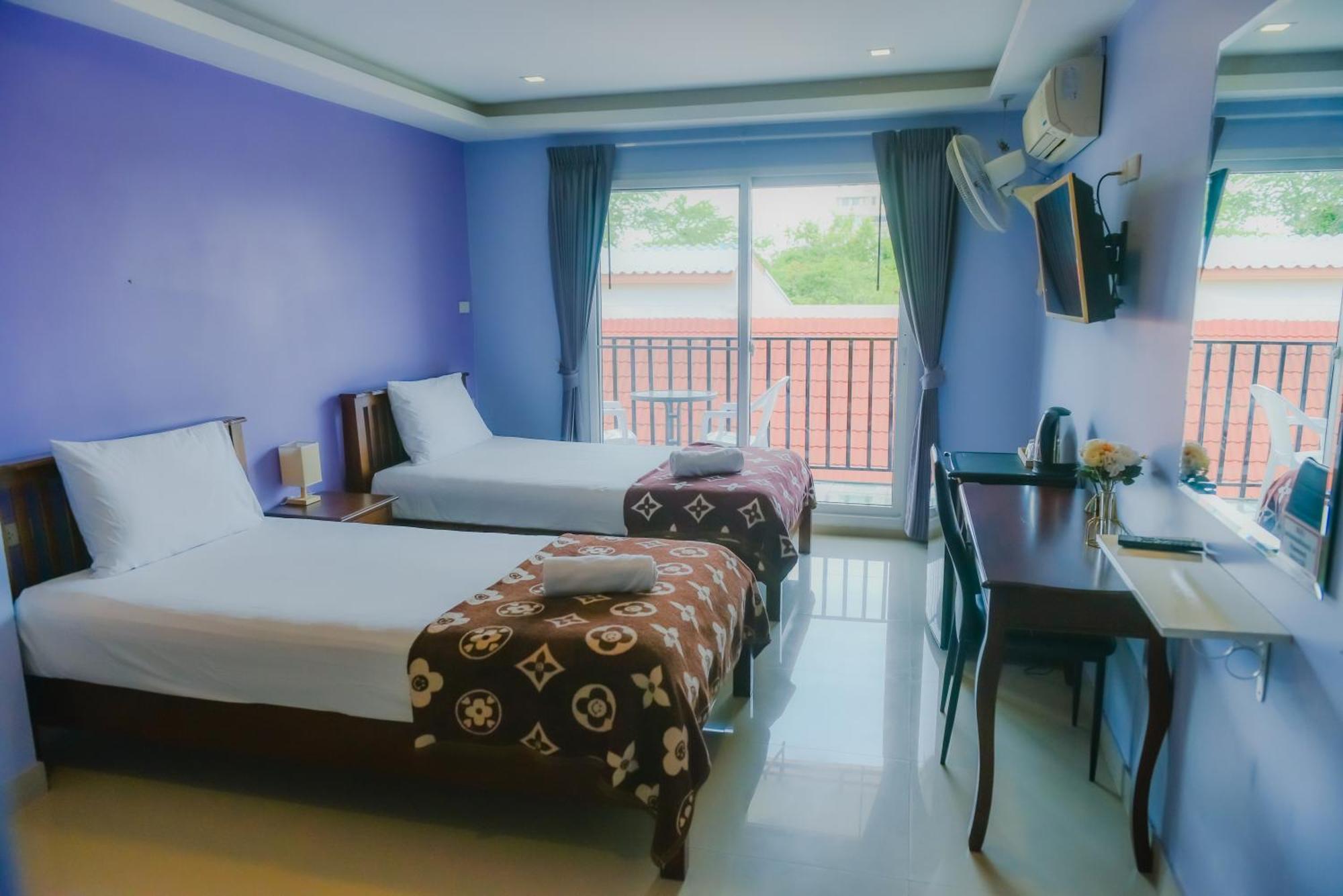 Patamnak Beach Aparthotel