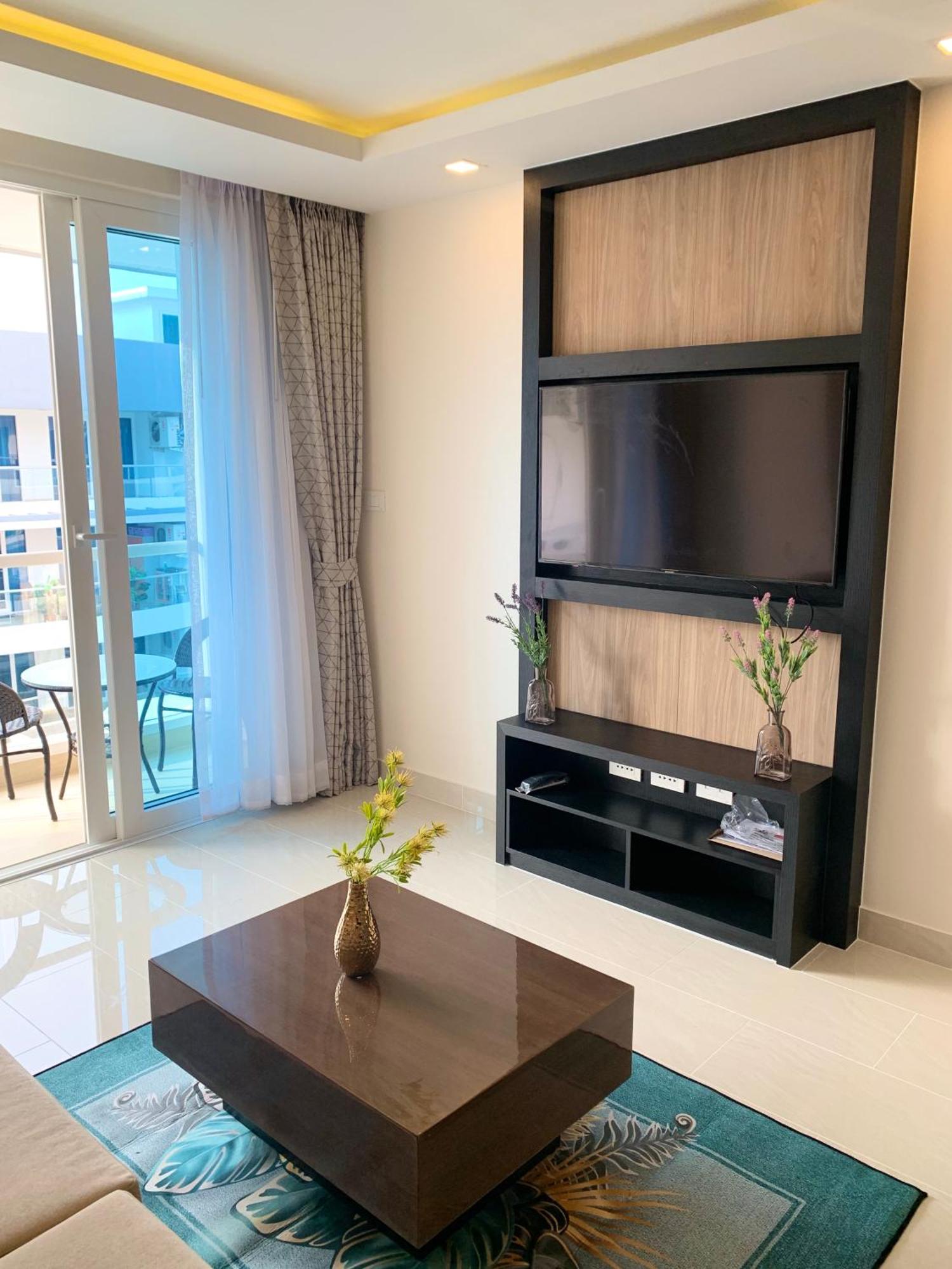 Apartment Centara Avenue Soi Buakhao By Daisy 2