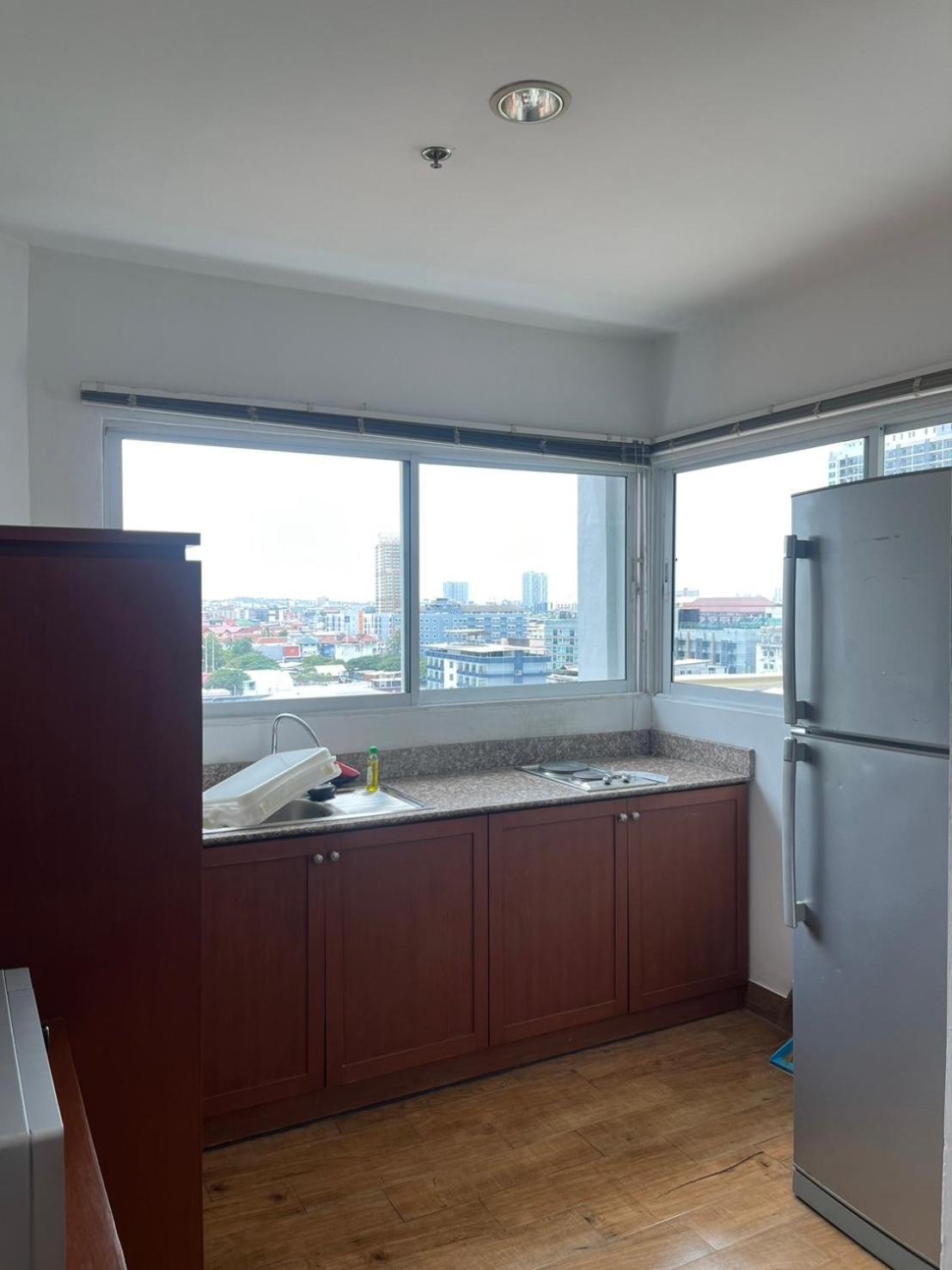 Joy Shop At View Talay 6 Apartment