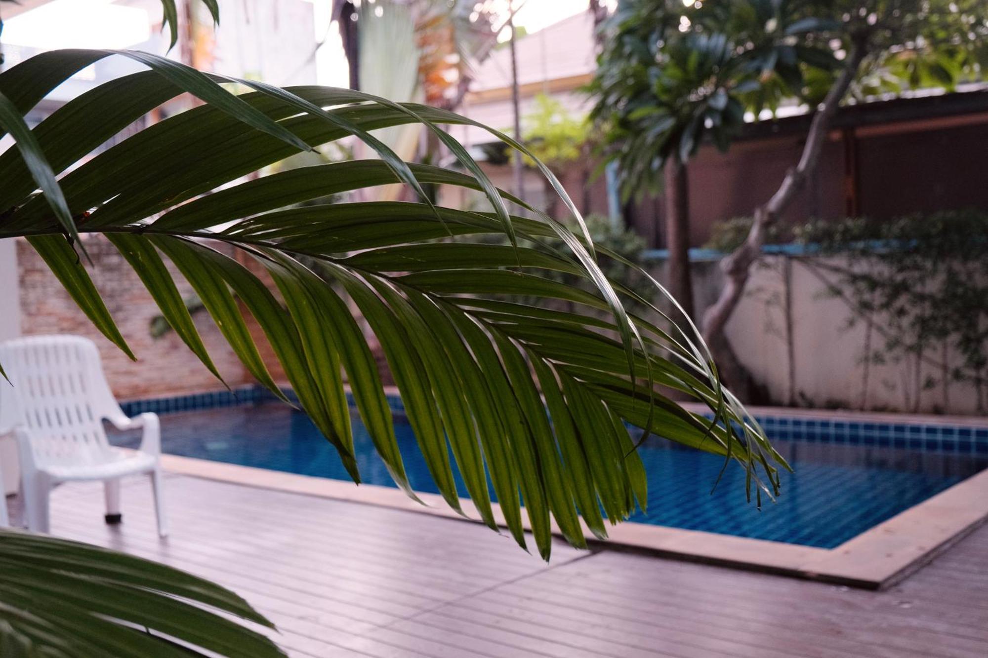 Hollywood Pool Center Vila