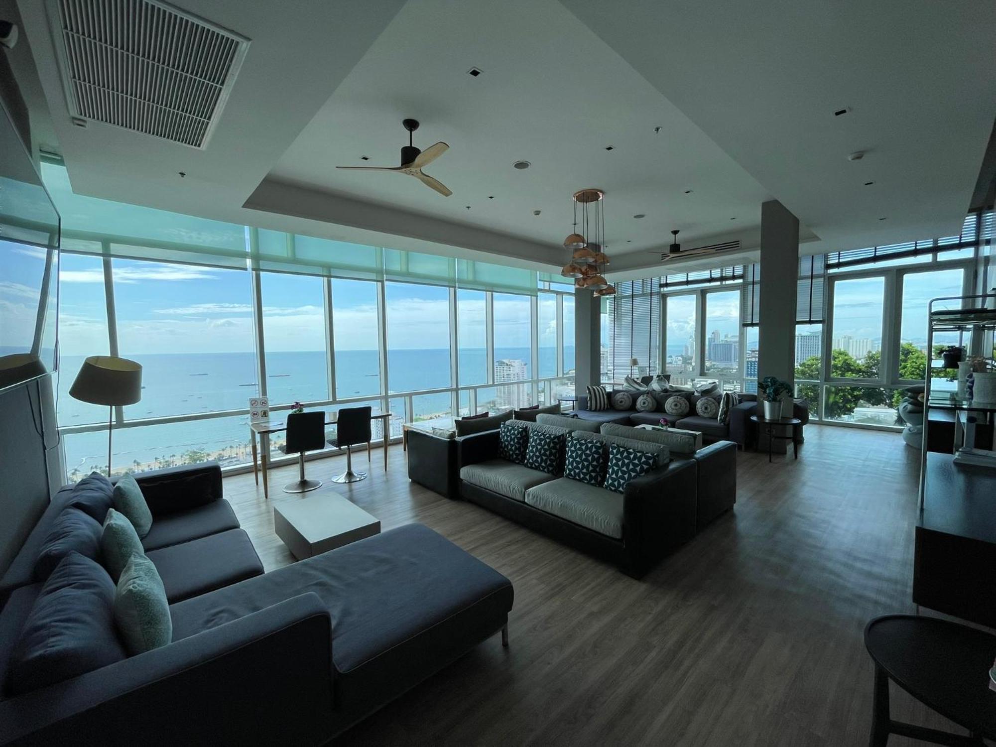 Near & Soi6 - Amazing View Apartment