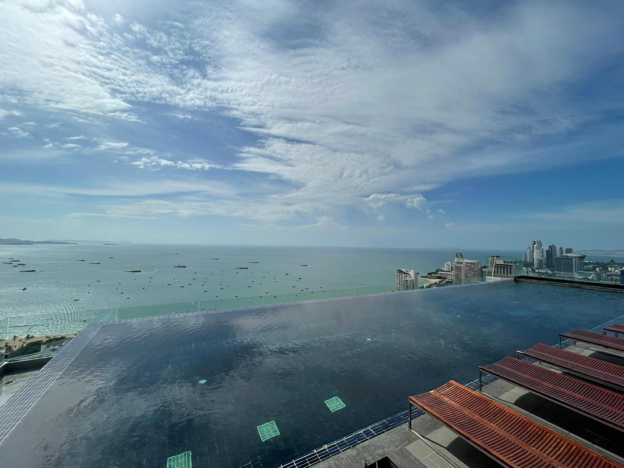 Near & Soi6 - Amazing View Pattaya