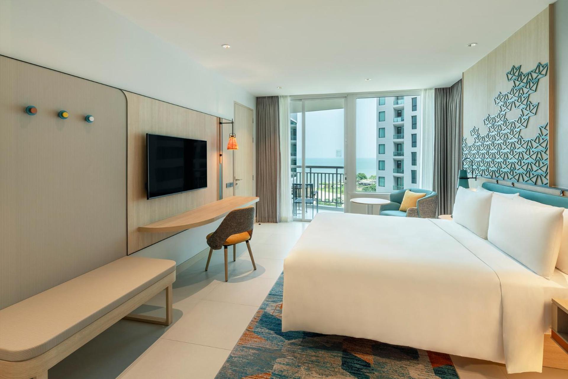 By Ihg Hotel 4*