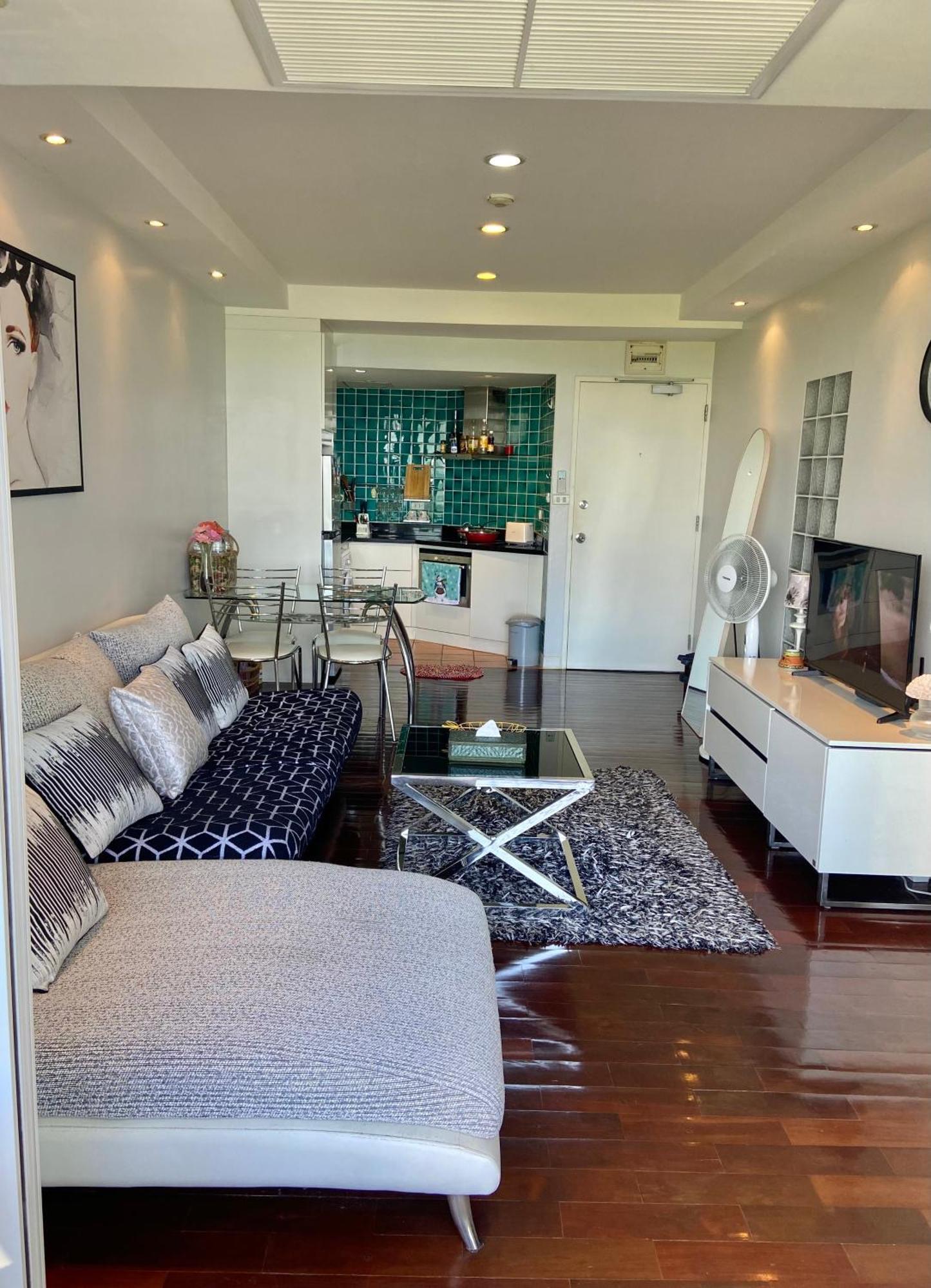 Amazing Cozy Seaview Apartment Pattaya