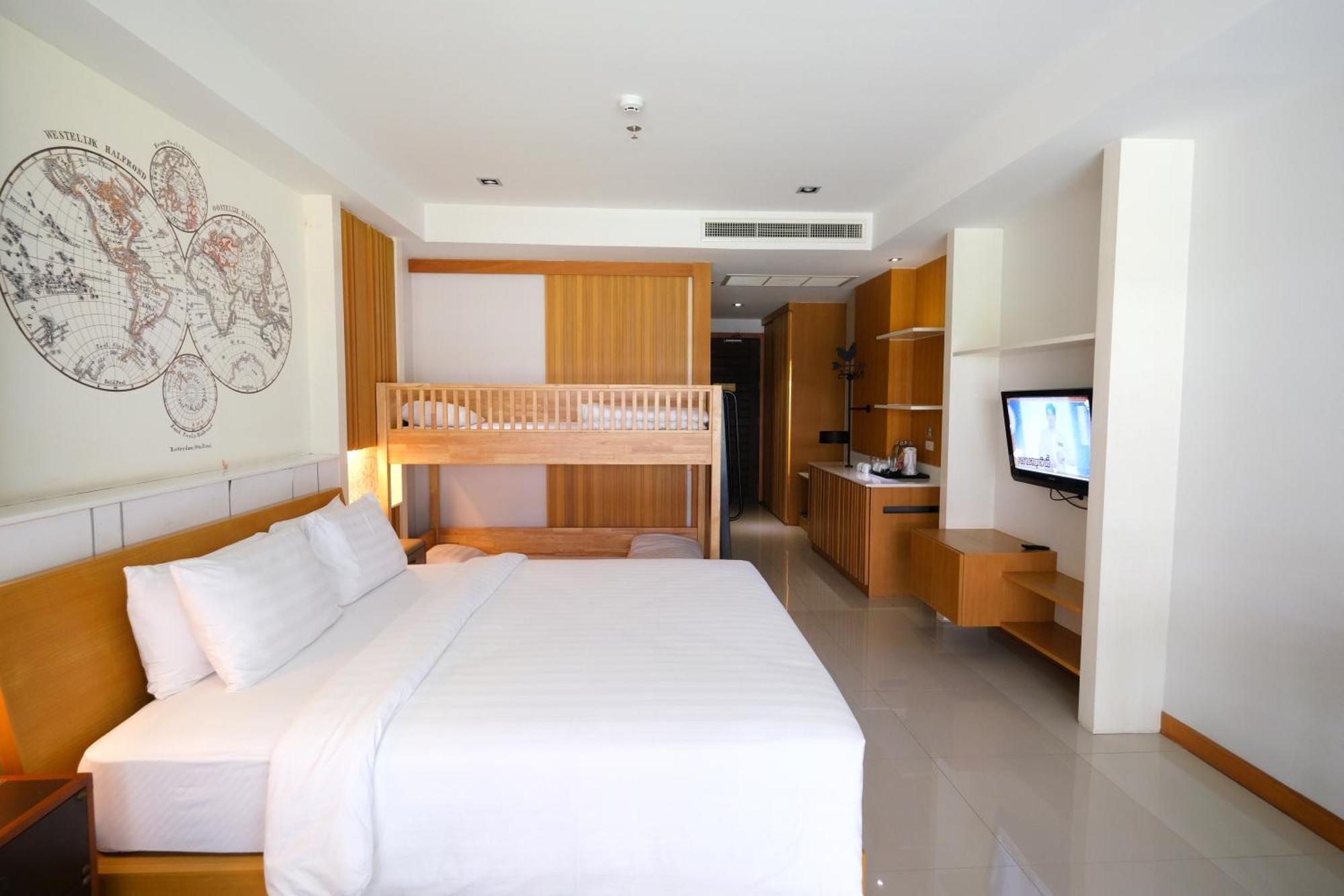 Hotel Welcome World Beachfront 4*